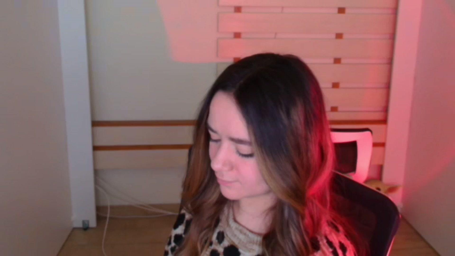 Gallery image thumbnail from KiraLove's myfreecams stream on, 01/10/2024, 10:15 image 14 of 20
