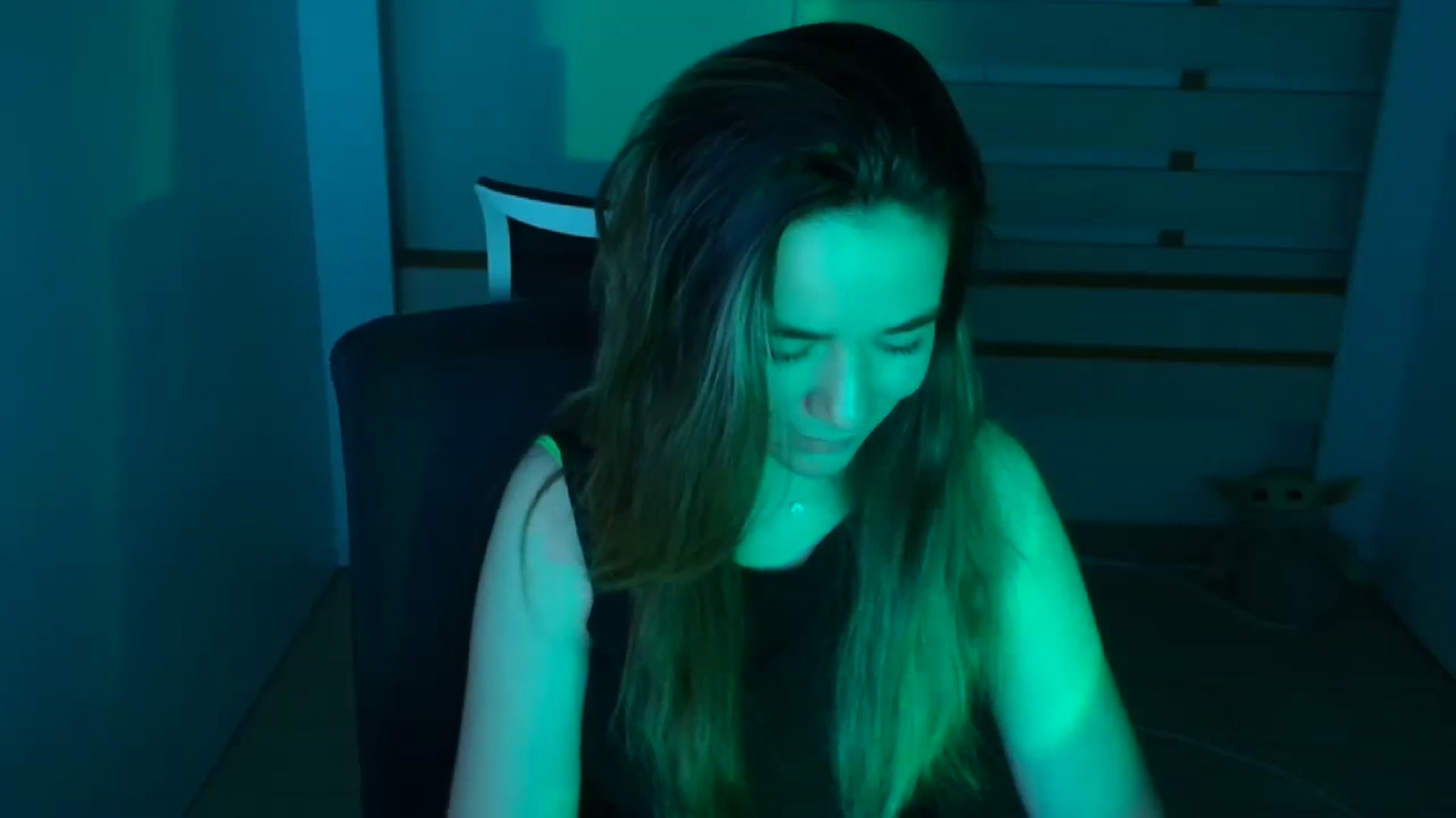 Gallery image thumbnail from KiraLove's myfreecams stream on, 01/25/2024, 01:39 image 18 of 20