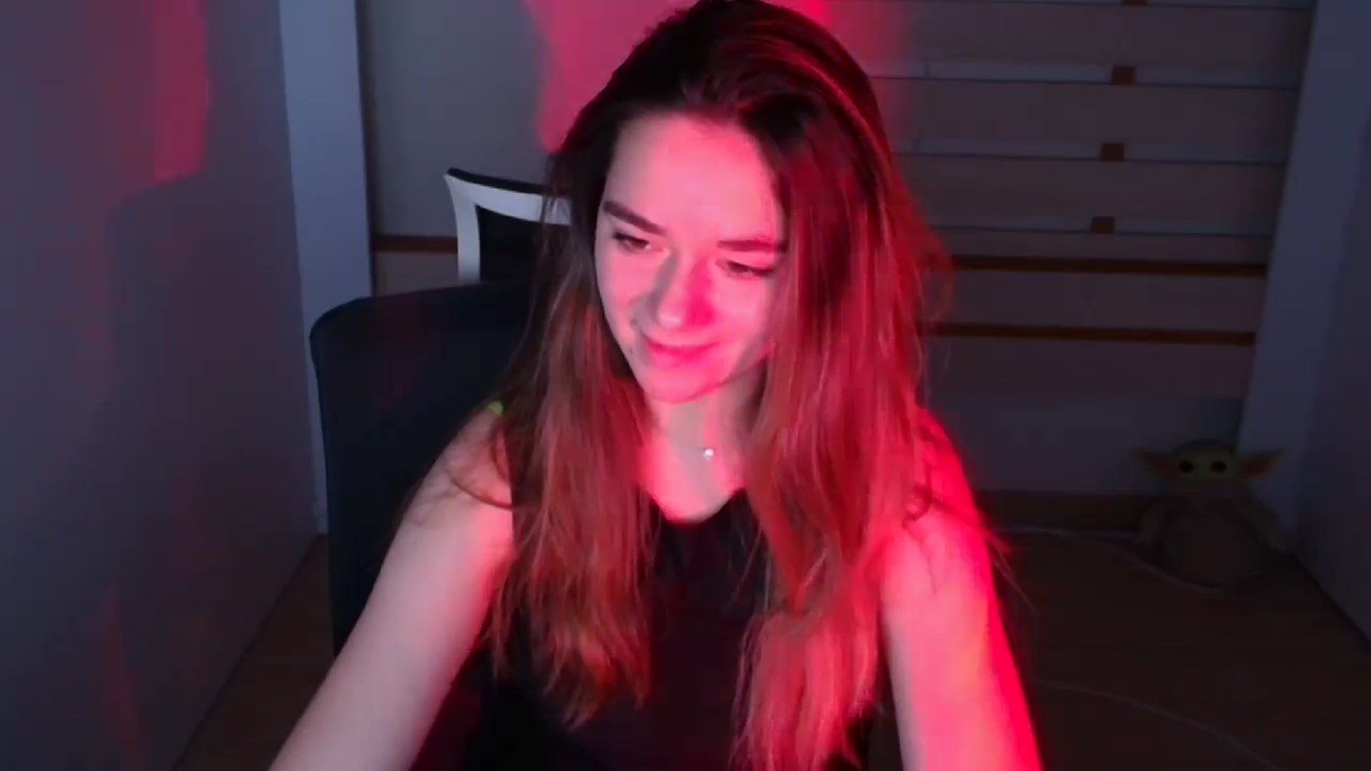 Gallery image thumbnail from KiraLove's myfreecams stream on, 01/25/2024, 01:39 image 14 of 20