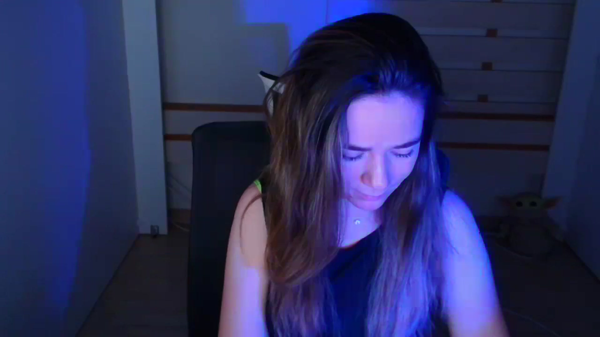 Gallery image thumbnail from KiraLove's myfreecams stream on, 01/25/2024, 01:39 image 19 of 20