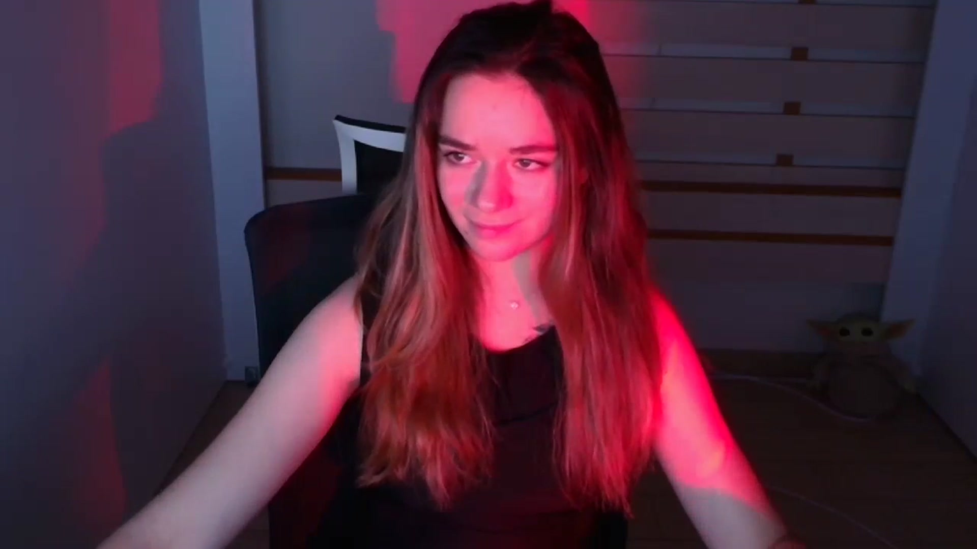 Gallery image thumbnail from KiraLove's myfreecams stream on, 01/25/2024, 01:39 image 6 of 20