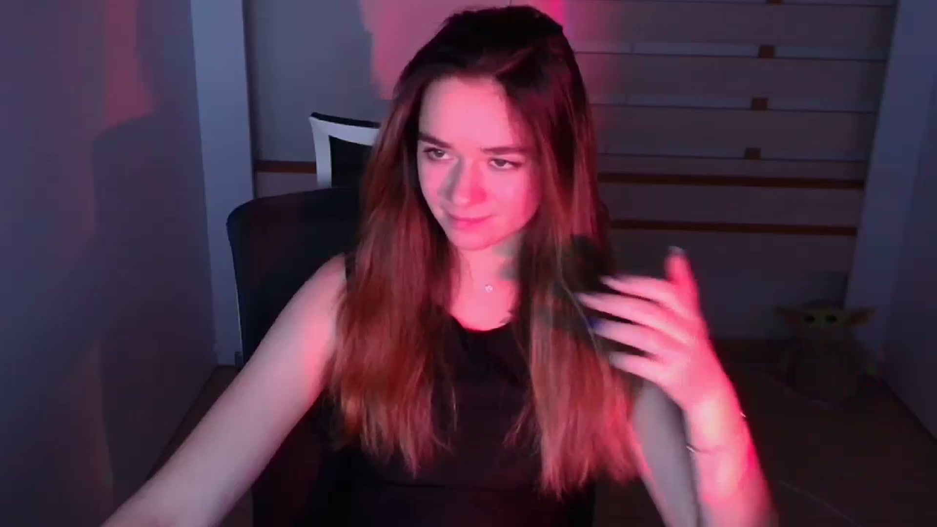 Gallery image thumbnail from KiraLove's myfreecams stream on, 01/25/2024, 01:39 image 4 of 20