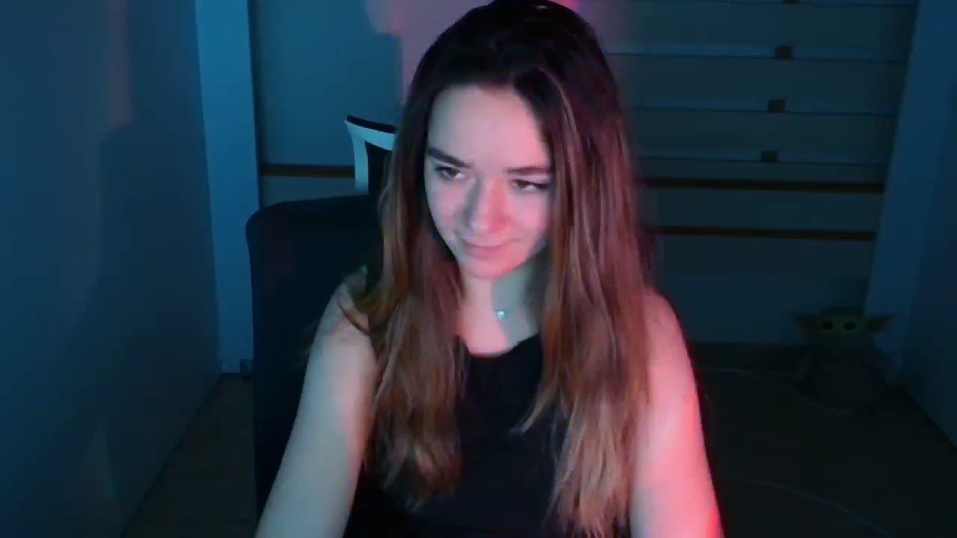 Gallery image thumbnail from KiraLove's myfreecams stream on, 01/25/2024, 01:39 image 12 of 20