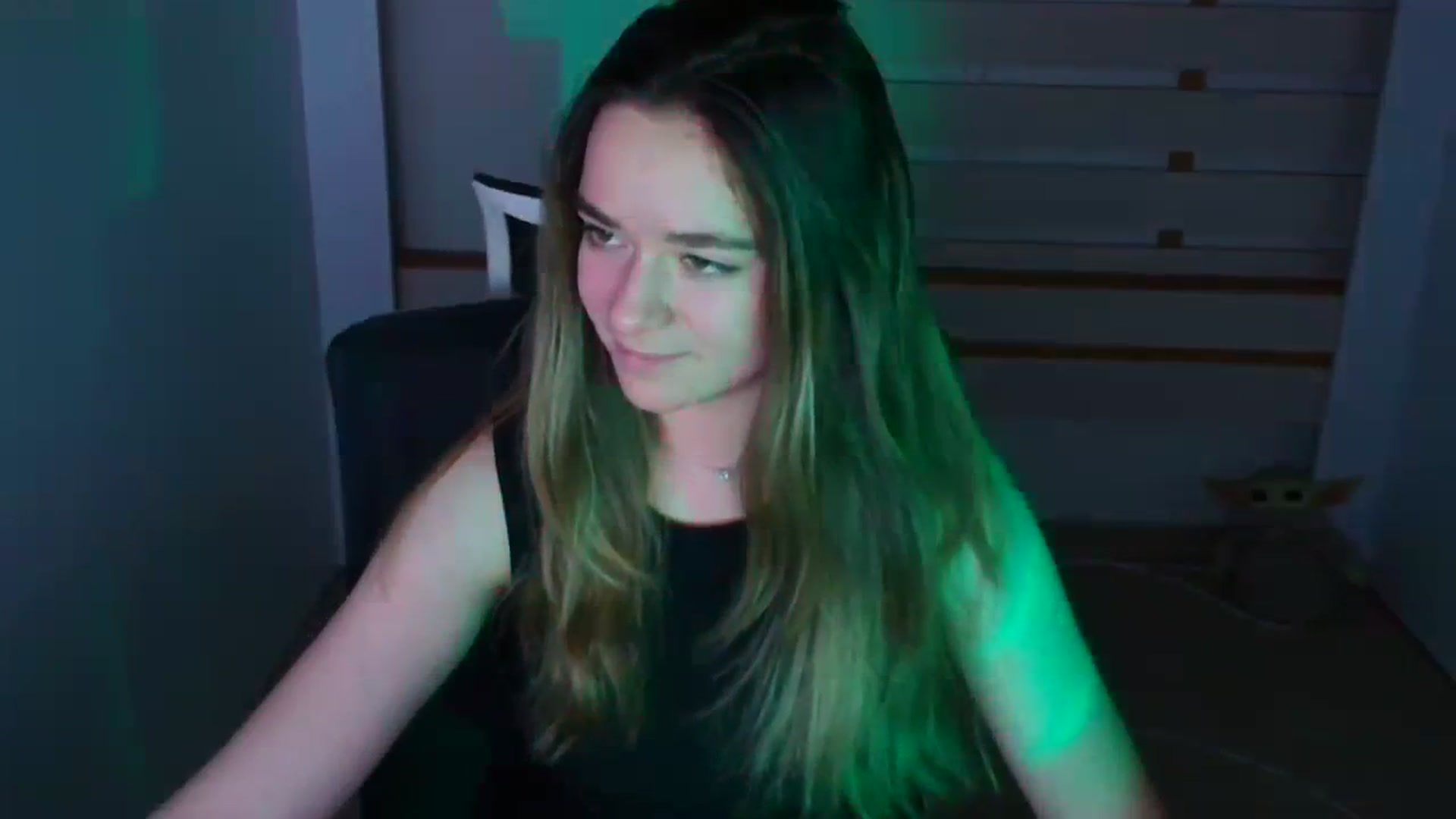 Gallery image thumbnail from KiraLove's myfreecams stream on, 01/25/2024, 01:39 image 7 of 20