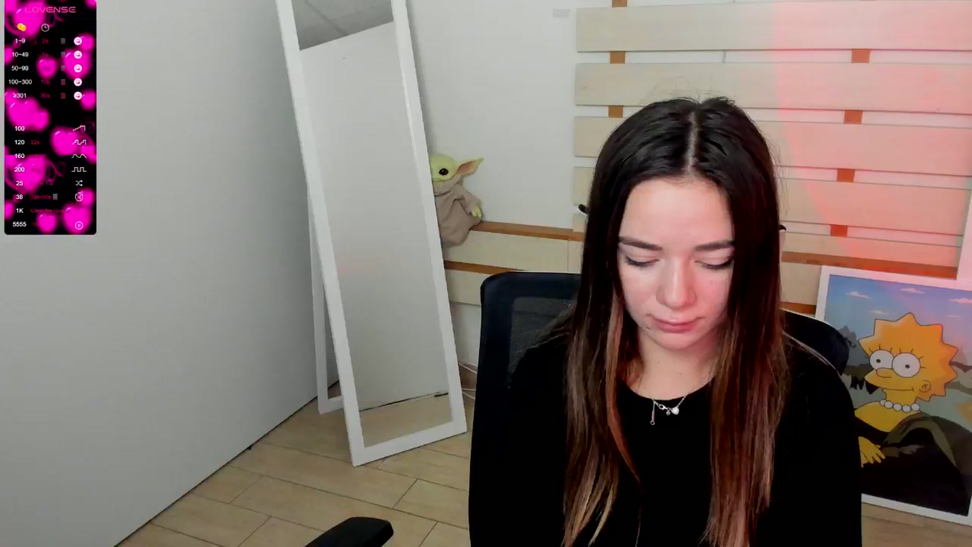 Gallery image thumbnail from KiraLove's myfreecams stream on, 10/21/2024, 11:37 image 20 of 20