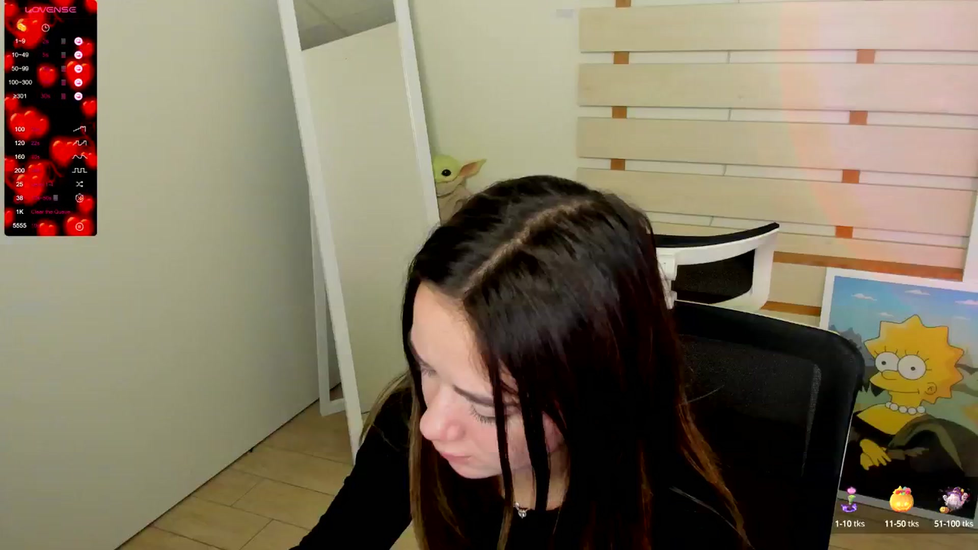Gallery image thumbnail from KiraLove's myfreecams stream on, 10/21/2024, 11:37 image 4 of 20