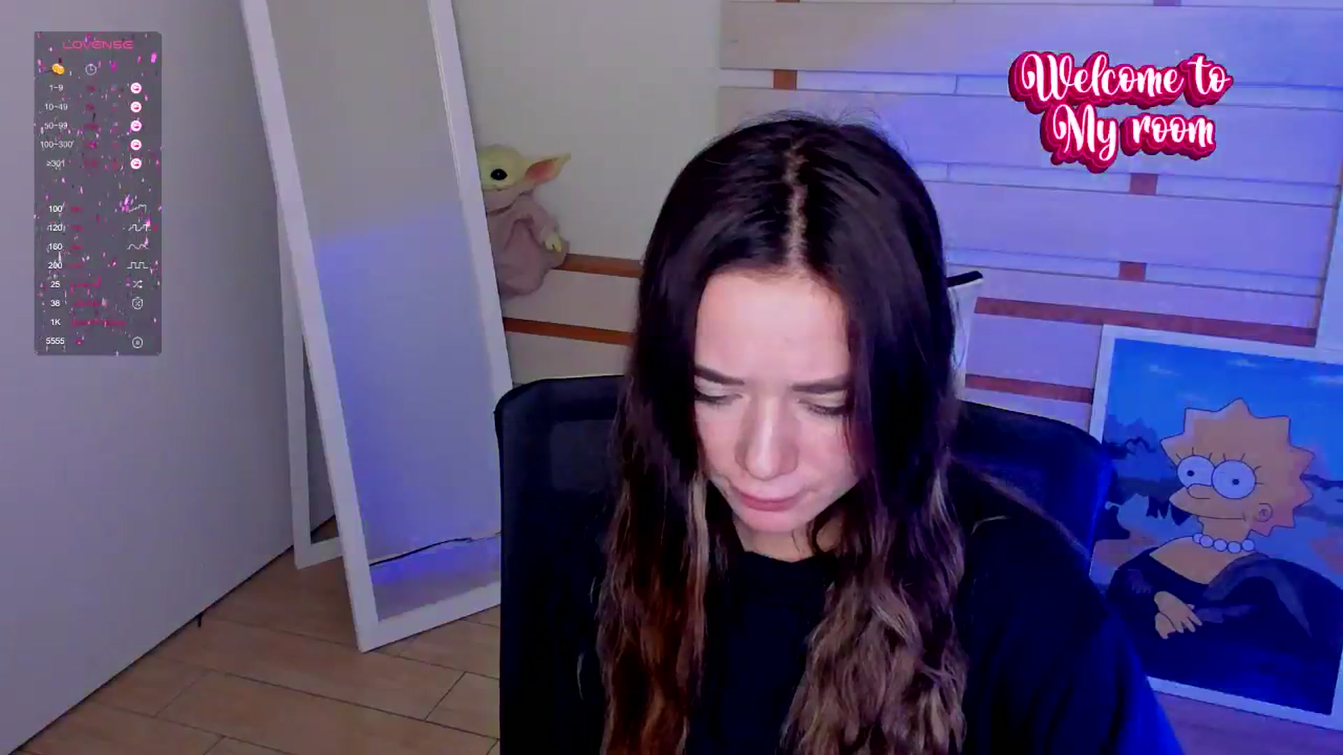 Gallery image thumbnail from KiraLove's myfreecams stream on, 10/25/2024, 10:28 image 17 of 20
