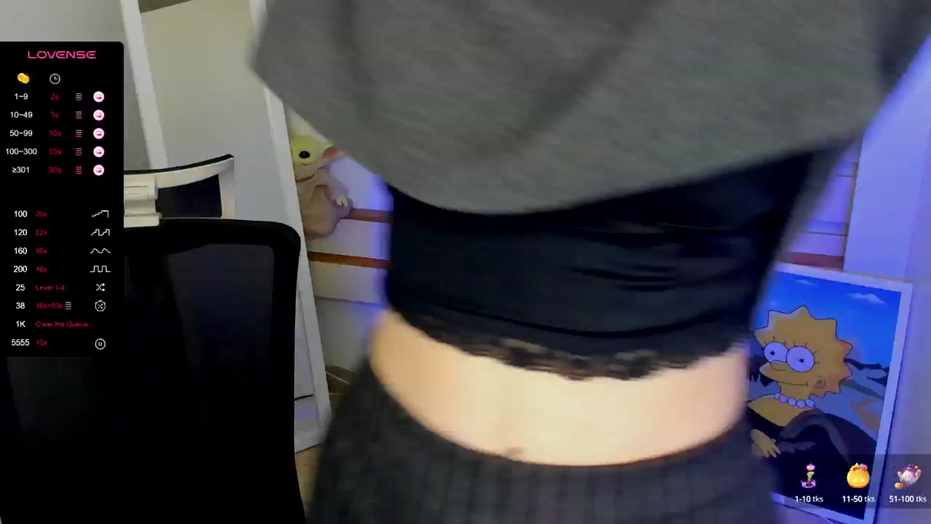 Gallery image thumbnail from KiraLove's myfreecams stream on, 11/03/2024, 12:25 image 18 of 20