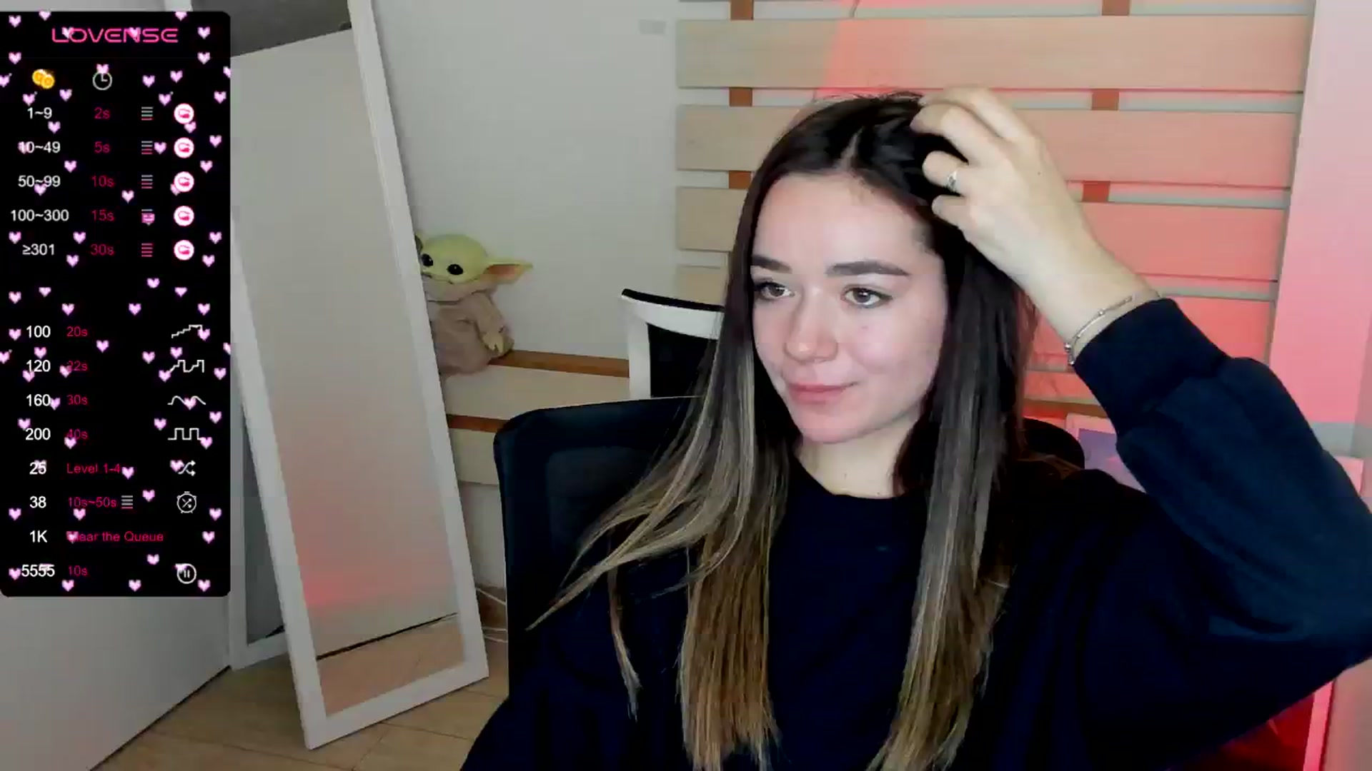 Gallery image thumbnail from KiraLove's myfreecams stream on, 11/10/2024, 10:09 image 17 of 20