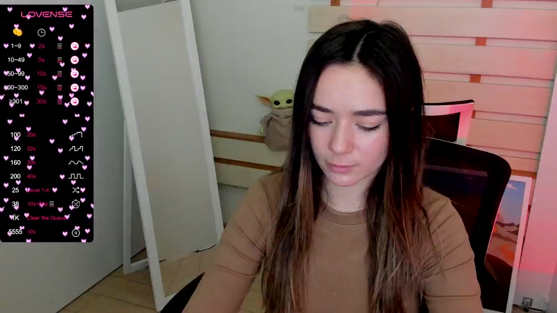 Gallery image thumbnail from KiraLove's myfreecams stream on, 11/30/2024, 12:35 image 8 of 20