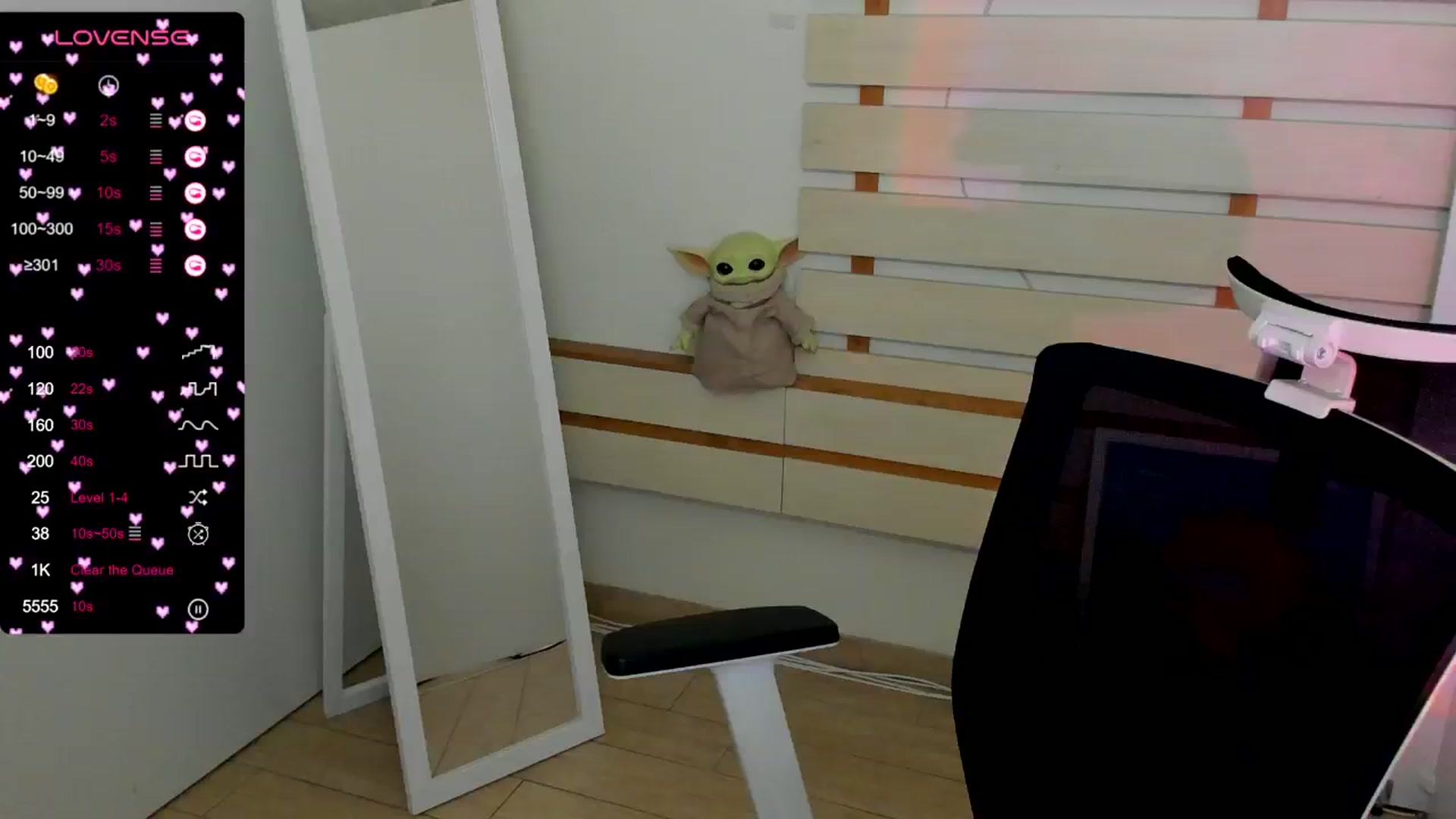 Gallery image thumbnail from KiraLove's myfreecams stream on, 11/30/2024, 12:35 image 10 of 20
