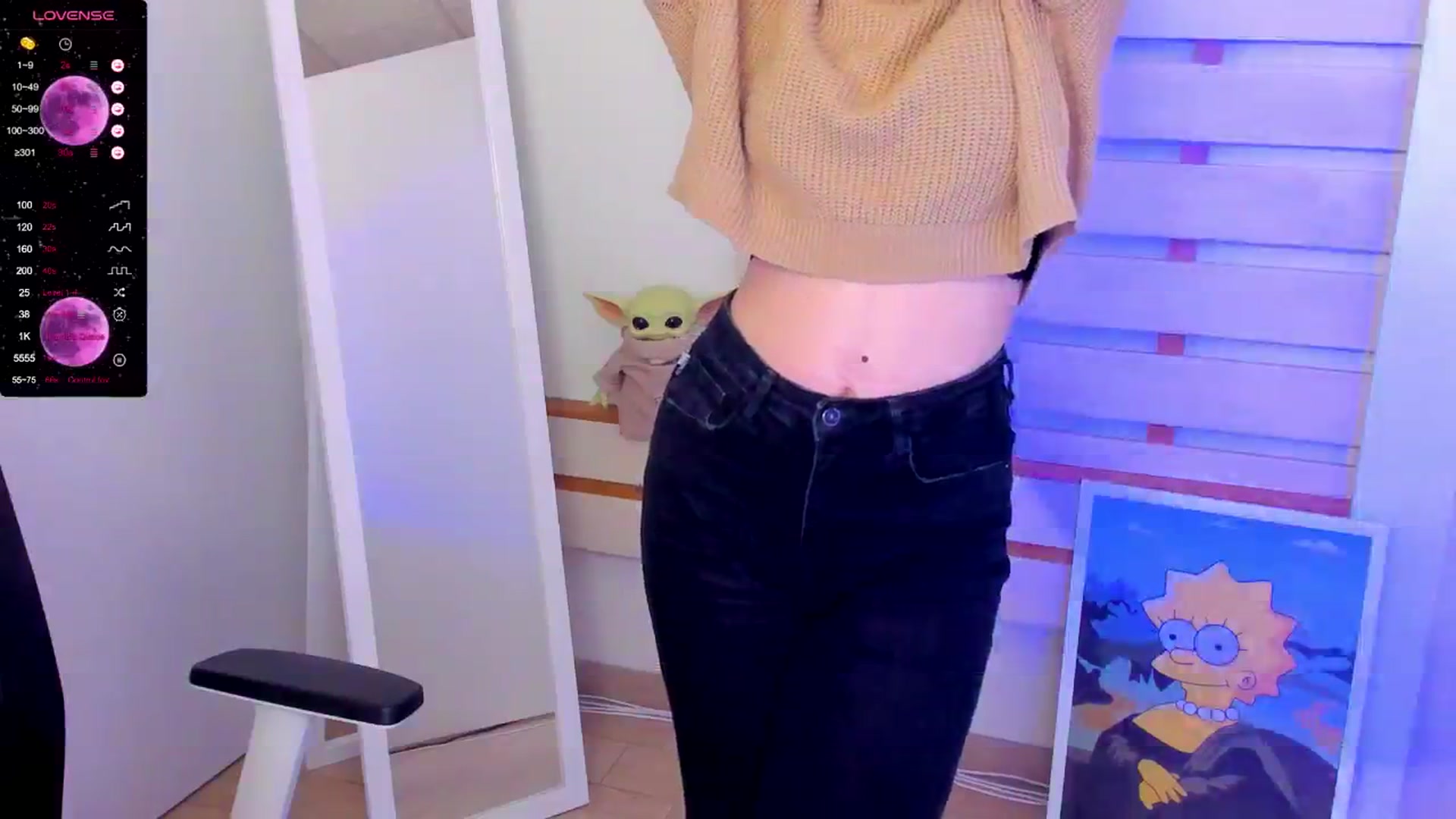 Gallery image thumbnail from KiraLove's myfreecams stream on, 12/09/2024, 09:46 image 19 of 20