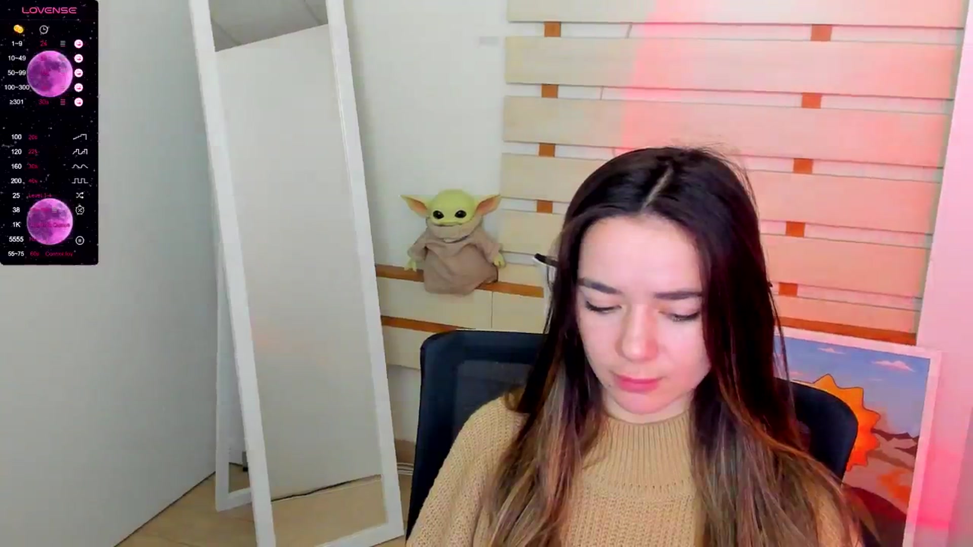 Gallery image thumbnail from KiraLove's myfreecams stream on, 12/09/2024, 09:46 image 4 of 20