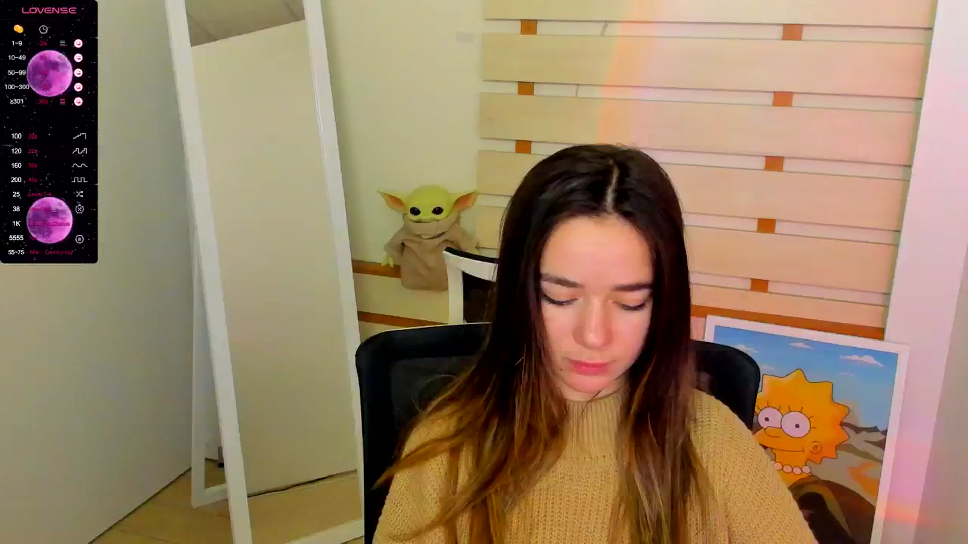 Gallery image thumbnail from KiraLove's myfreecams stream on, 12/09/2024, 10:59 image 16 of 20