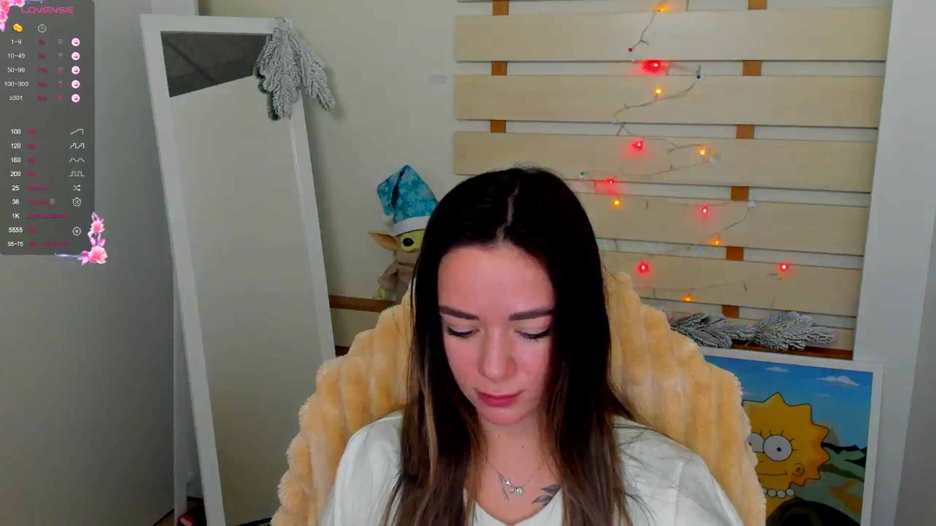 Gallery image thumbnail from KiraLove's myfreecams stream on, 12/16/2024, 09:40 image 14 of 20
