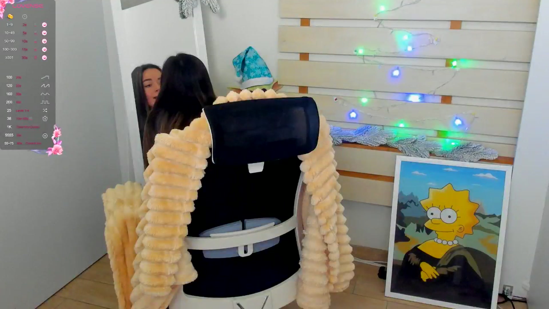 Gallery image thumbnail from KiraLove's myfreecams stream on, 12/23/2024, 10:53 image 14 of 20