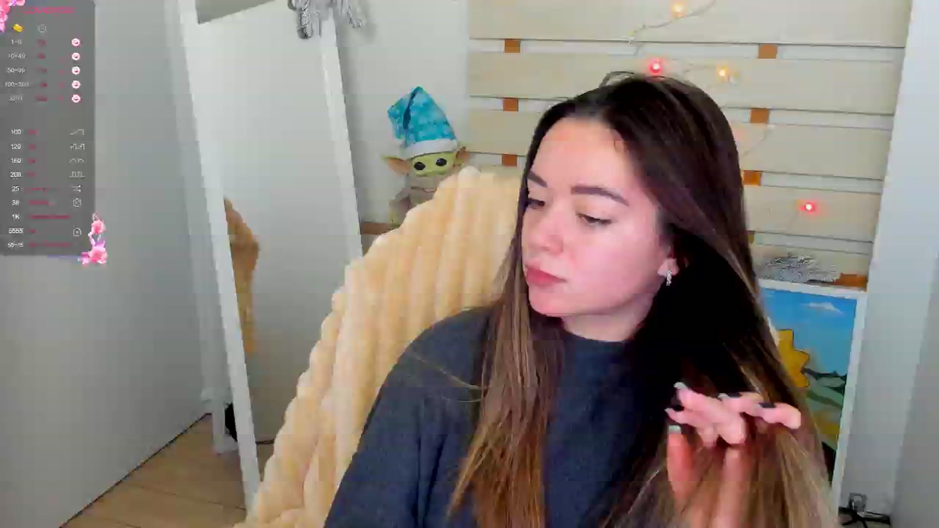 Gallery image thumbnail from KiraLove's myfreecams stream on, 12/23/2024, 13:01 image 15 of 20