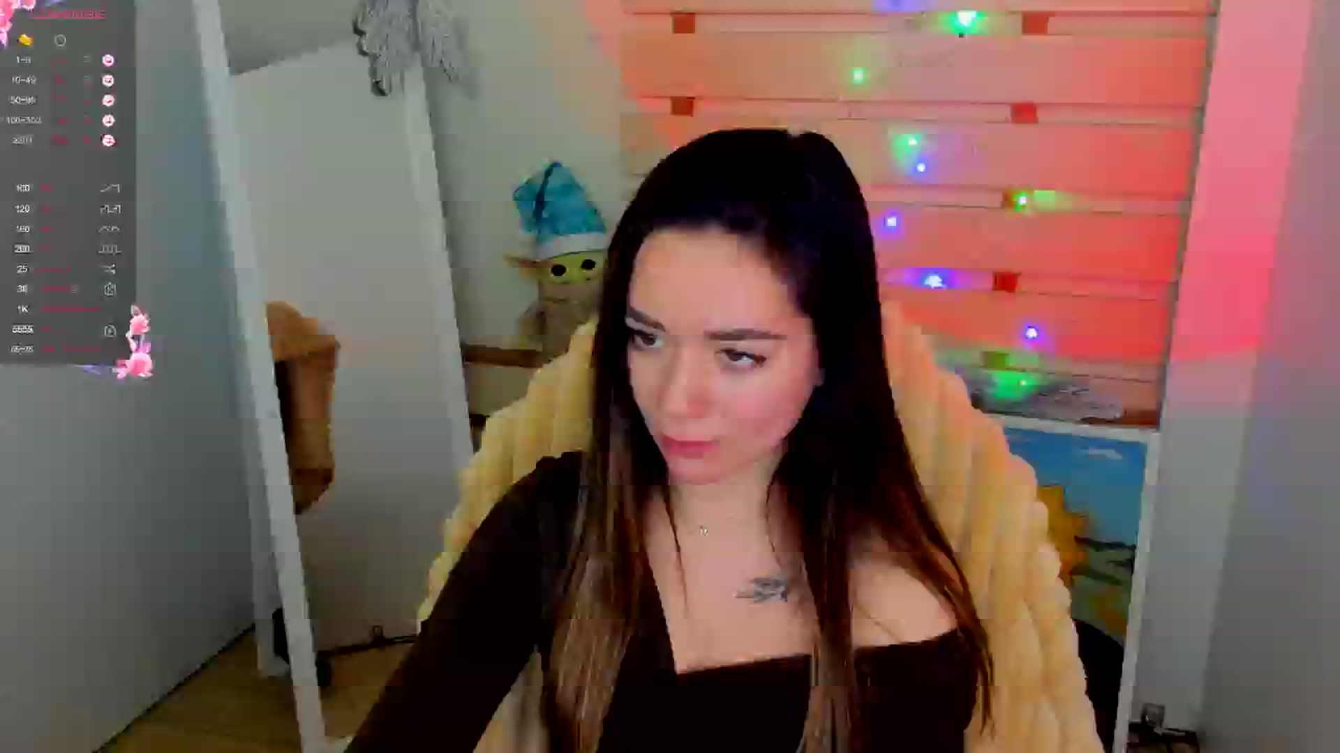 Gallery image thumbnail from KiraLove's myfreecams stream on, 12/24/2024, 16:39 image 10 of 20