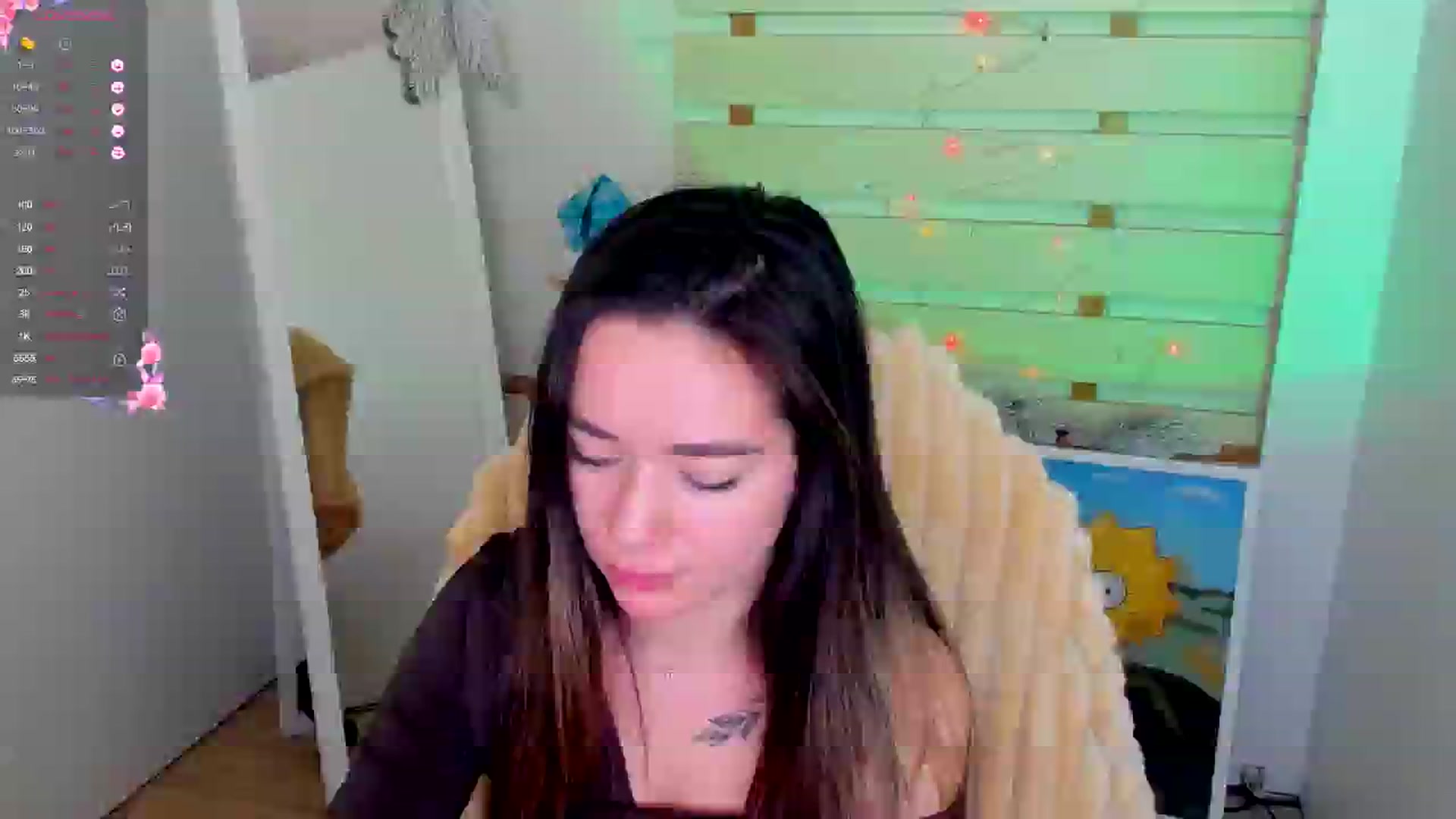 Gallery image thumbnail from KiraLove's myfreecams stream on, 12/24/2024, 16:39 image 16 of 20