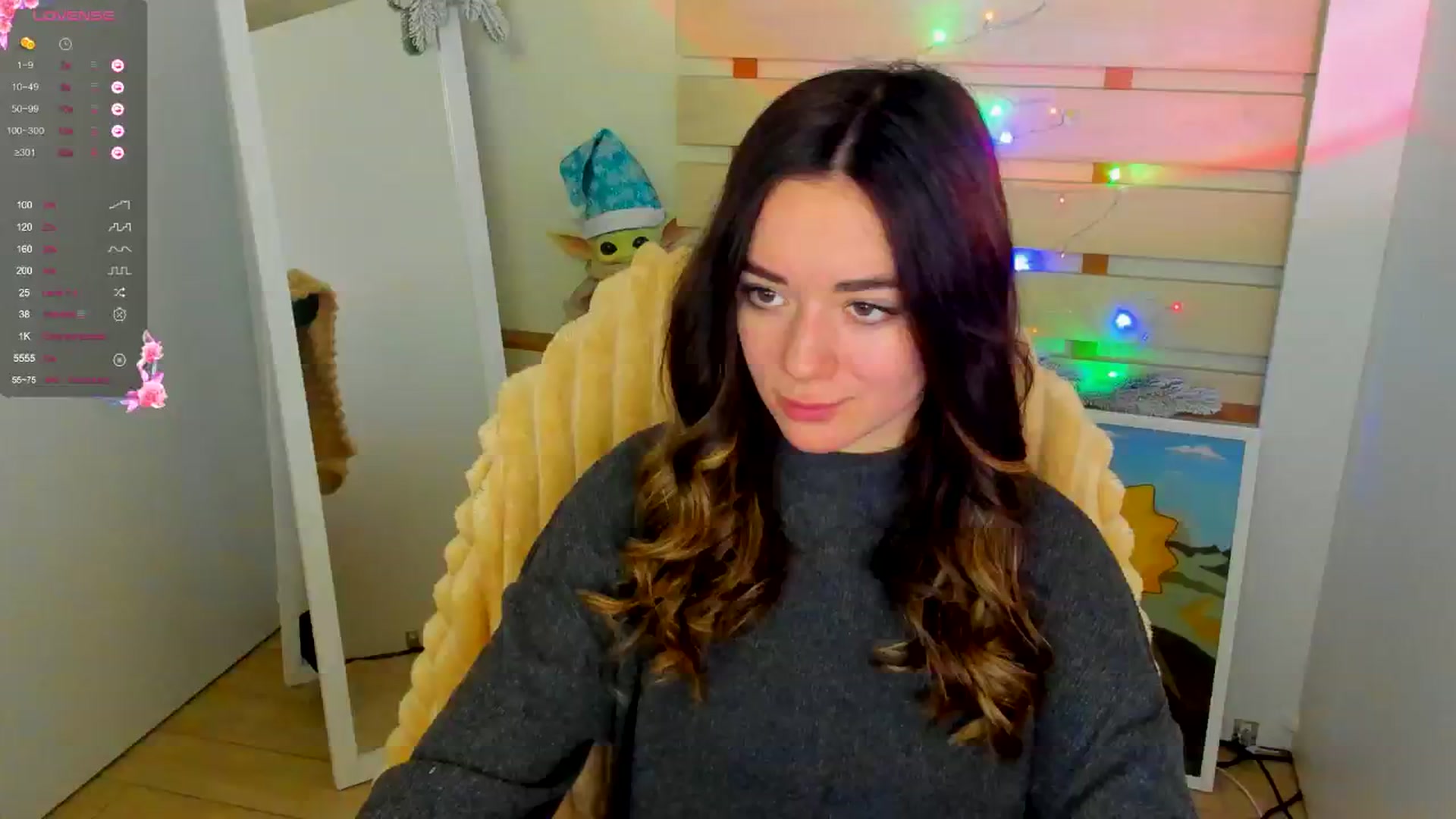 Gallery image thumbnail from KiraLove's myfreecams stream on, 12/25/2024, 10:03 image 2 of 20