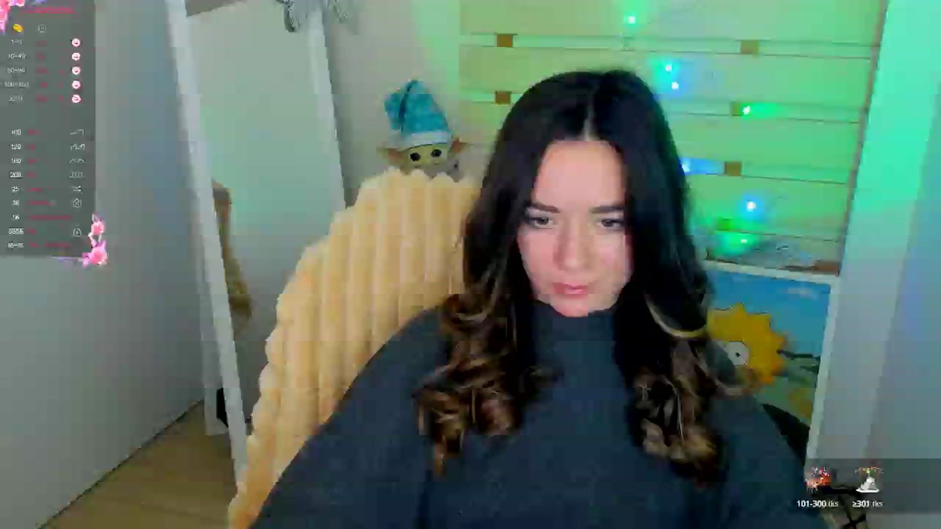 Gallery image thumbnail from KiraLove's myfreecams stream on, 12/25/2024, 12:06 image 17 of 20