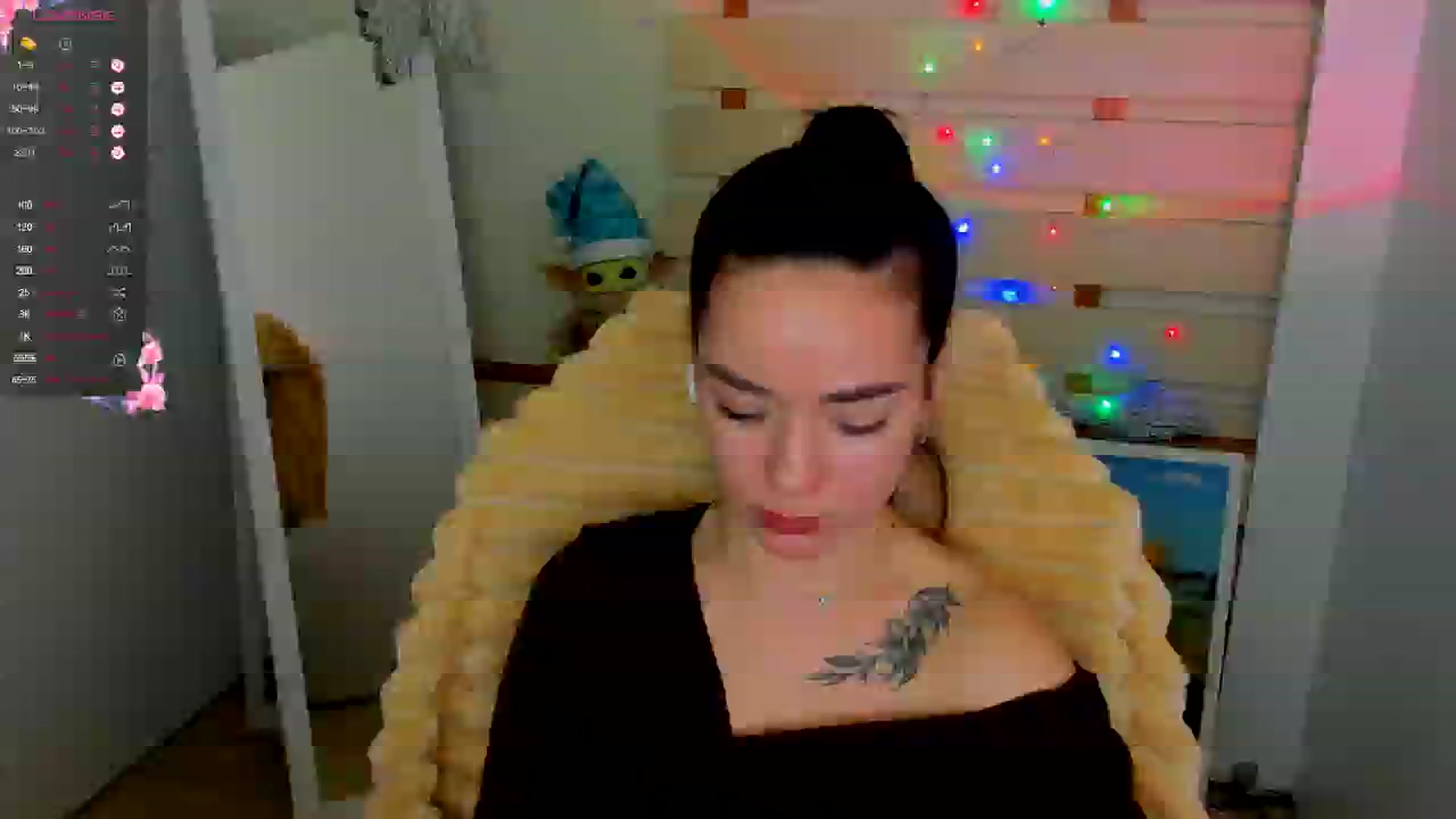 Gallery image thumbnail from KiraLove's myfreecams stream on, 12/28/2024, 12:40 image 16 of 20