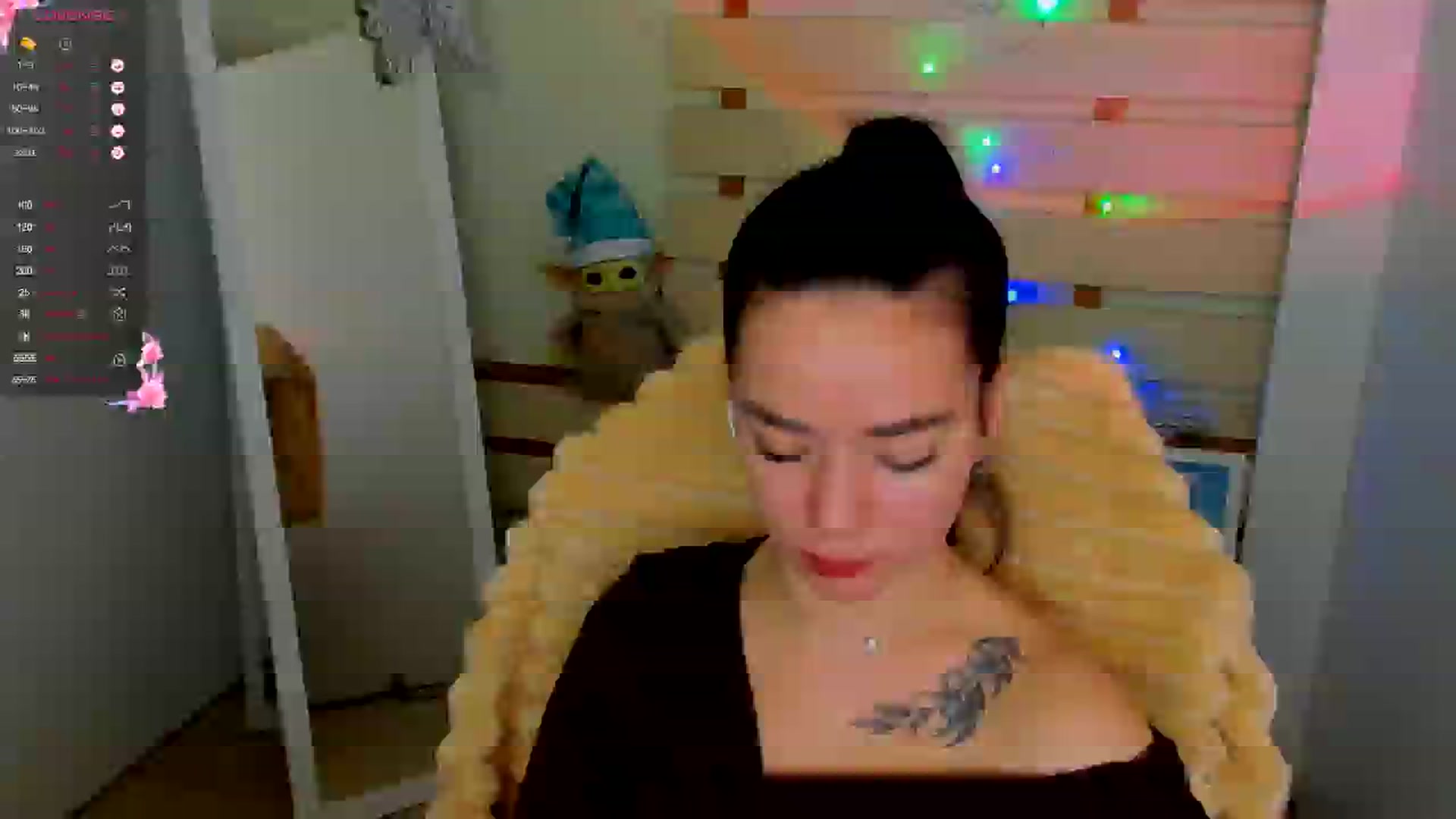 Gallery image thumbnail from KiraLove's myfreecams stream on, 12/28/2024, 12:40 image 17 of 20