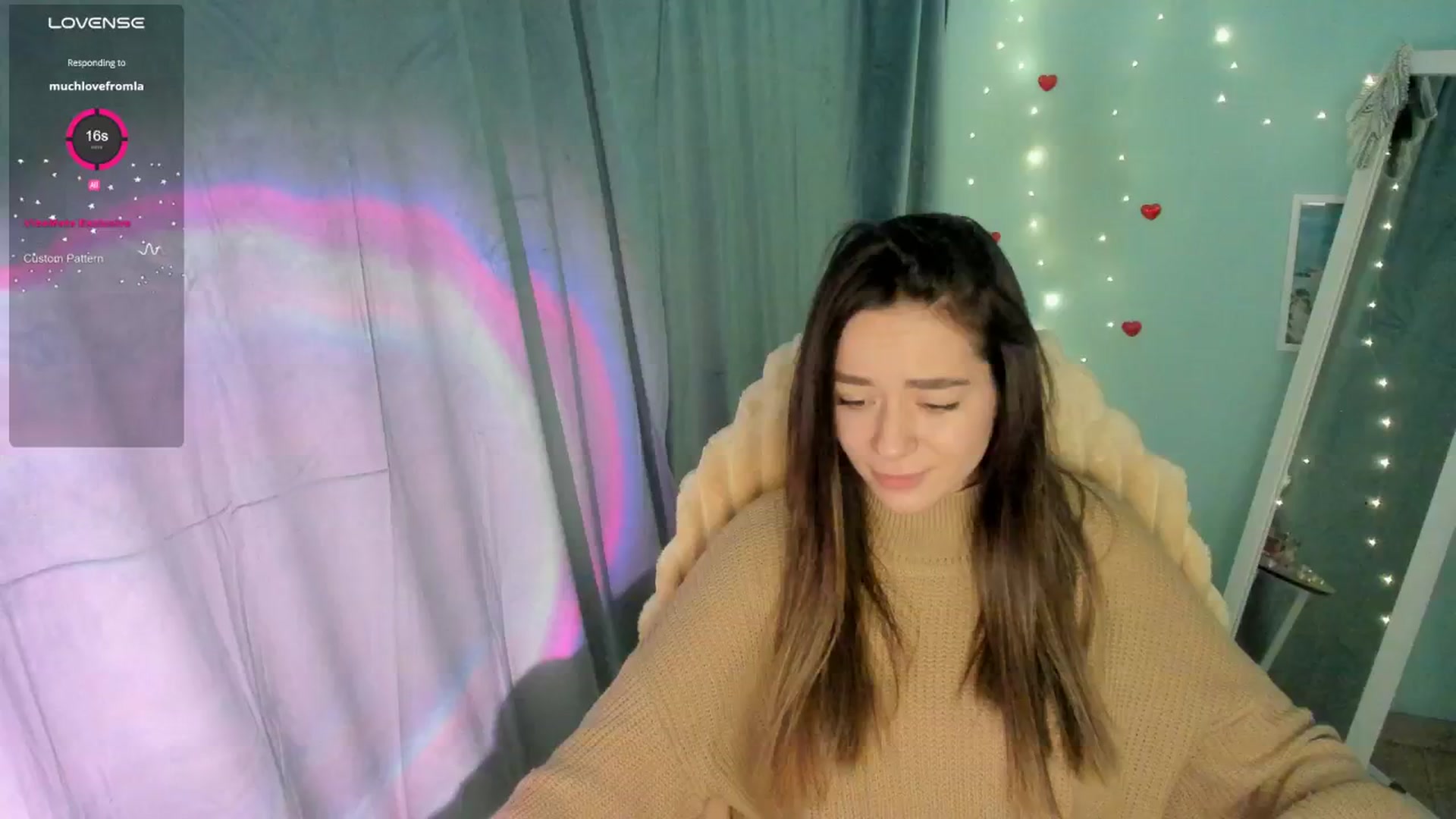 Gallery image thumbnail from KiraLove's myfreecams stream on, 01/02/2025, 15:01 image 8 of 20