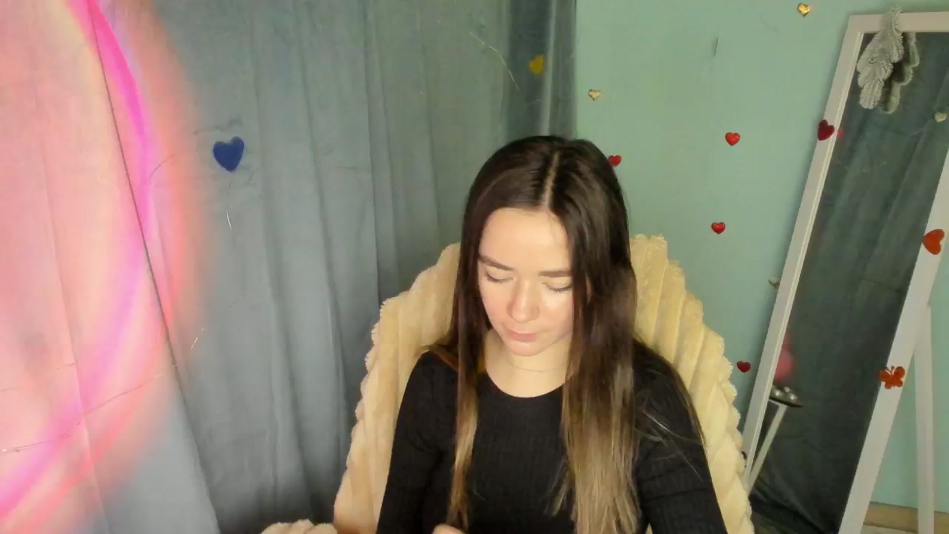 Gallery image thumbnail from KiraLove's myfreecams stream on, 03/26/2025, 12:24 image 1 of 20