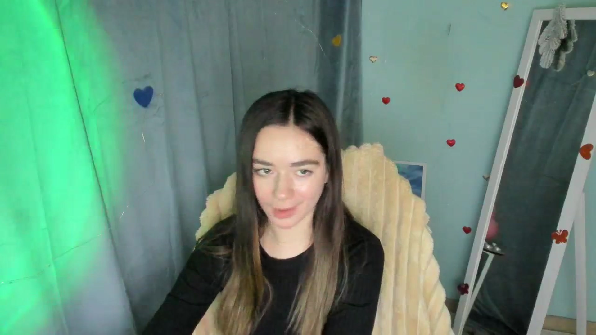 Gallery image thumbnail from KiraLove's myfreecams stream on, 03/26/2025, 12:24 image 3 of 20