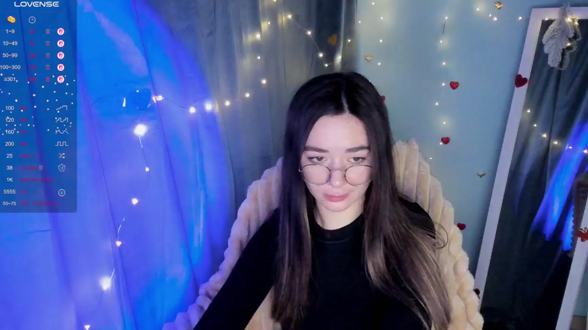 Gallery image thumbnail from KiraLove's myfreecams stream on, 03/30/2025, 09:09 image 11 of 20