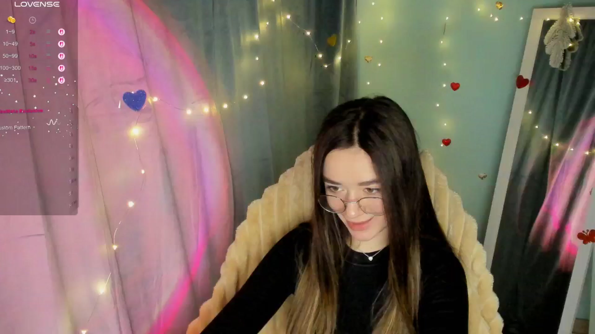 Gallery image thumbnail from KiraLove's myfreecams stream on, 03/30/2025, 09:09 image 4 of 20