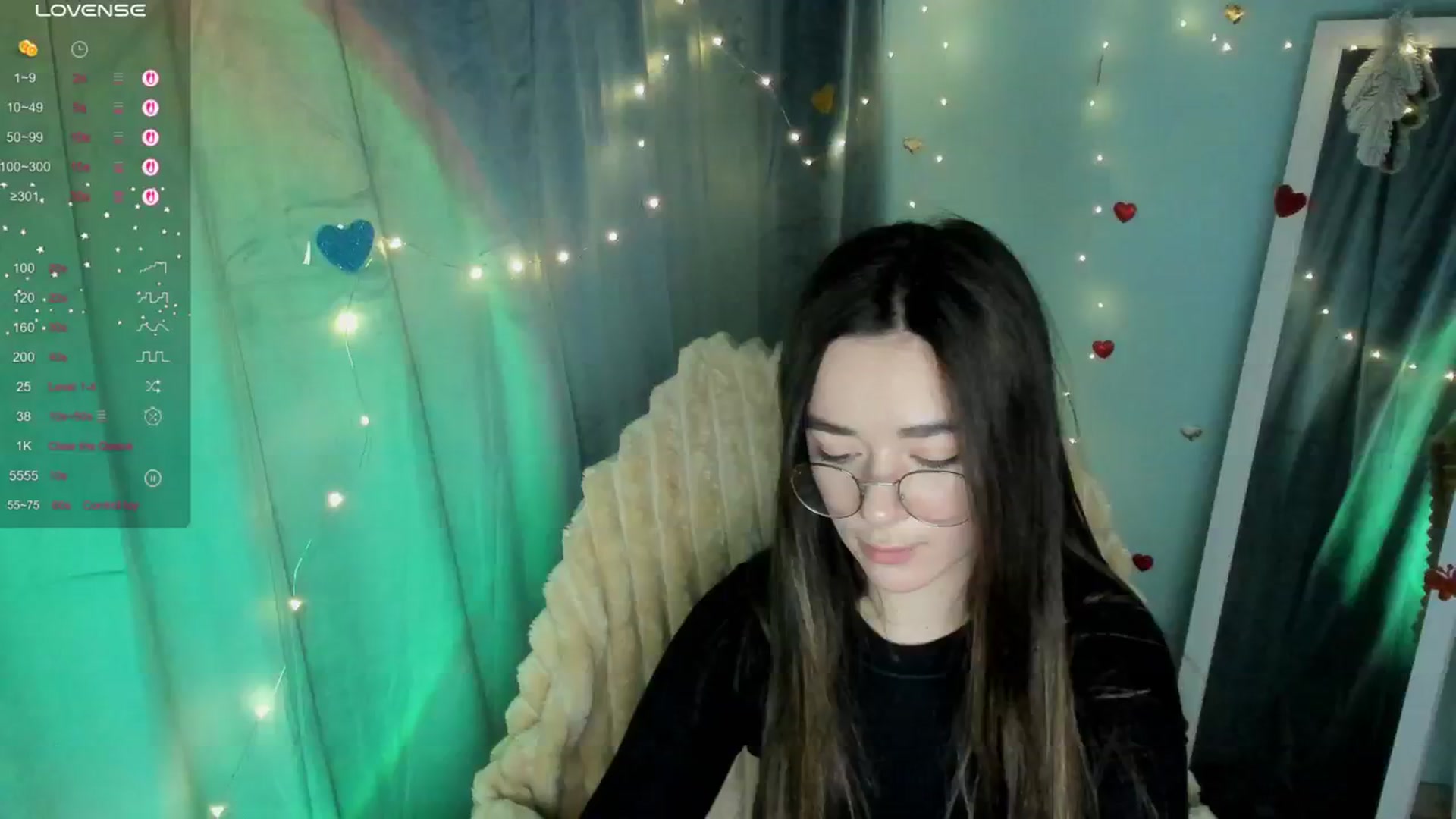 Gallery image thumbnail from KiraLove's myfreecams stream on, 03/30/2025, 09:09 image 18 of 20