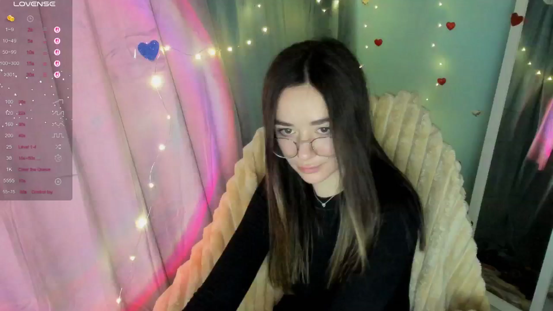 Gallery image thumbnail from KiraLove's myfreecams stream on, 03/30/2025, 11:26 image 13 of 20