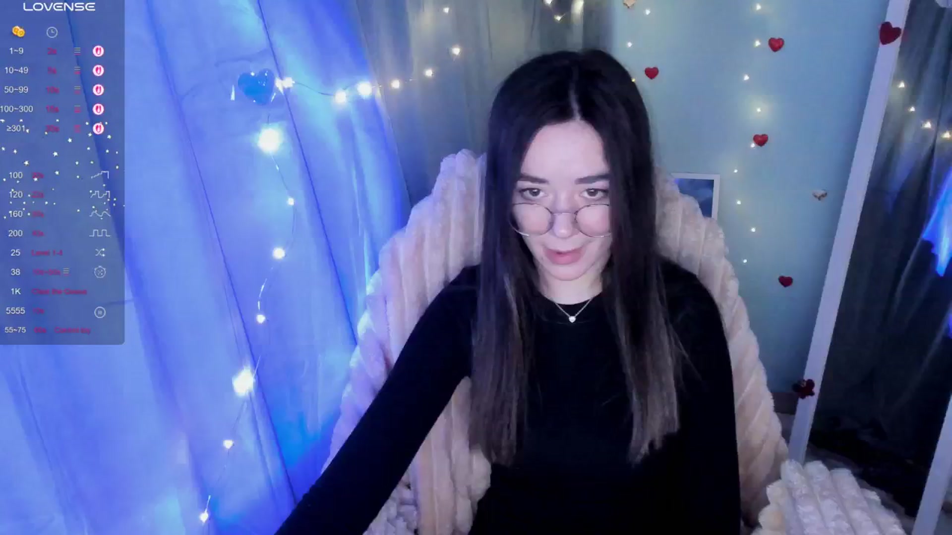 Gallery image thumbnail from KiraLove's myfreecams stream on, 03/30/2025, 11:26 image 7 of 20
