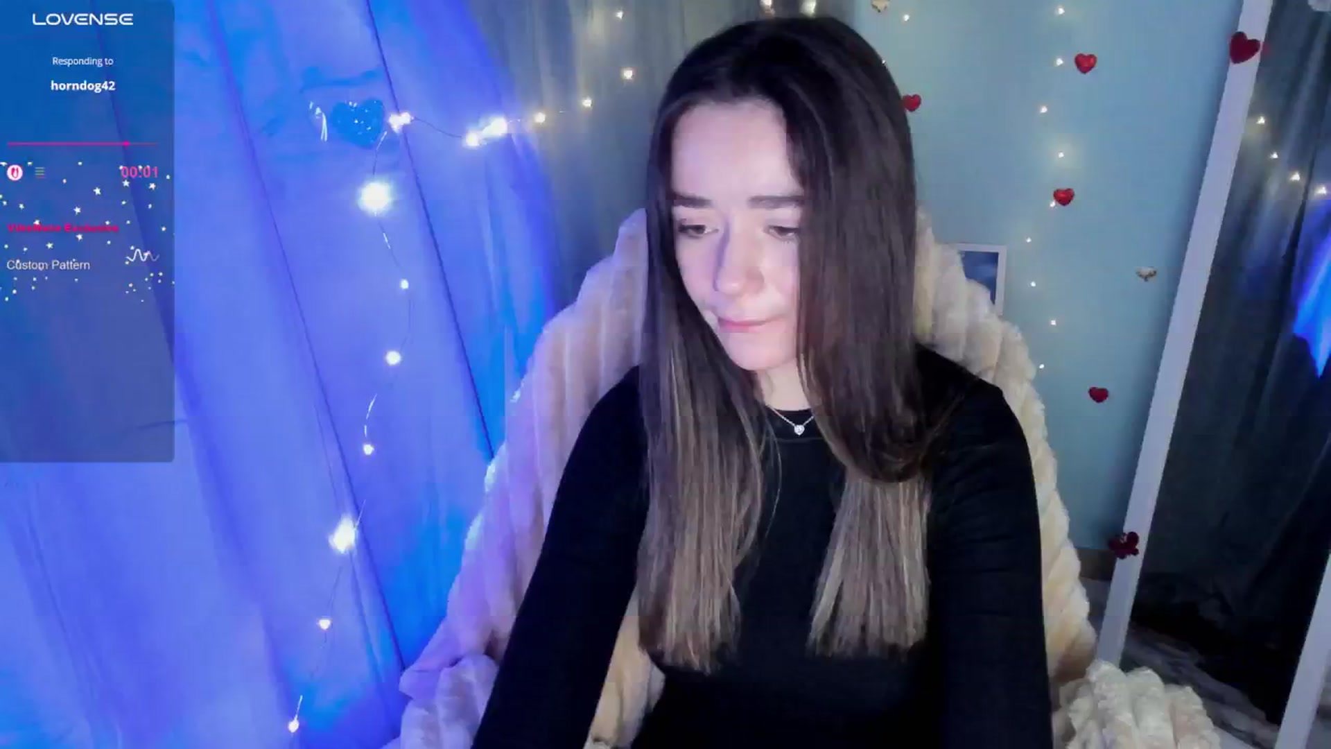 Gallery image thumbnail from KiraLove's myfreecams stream on, 03/30/2025, 12:24 image 17 of 20