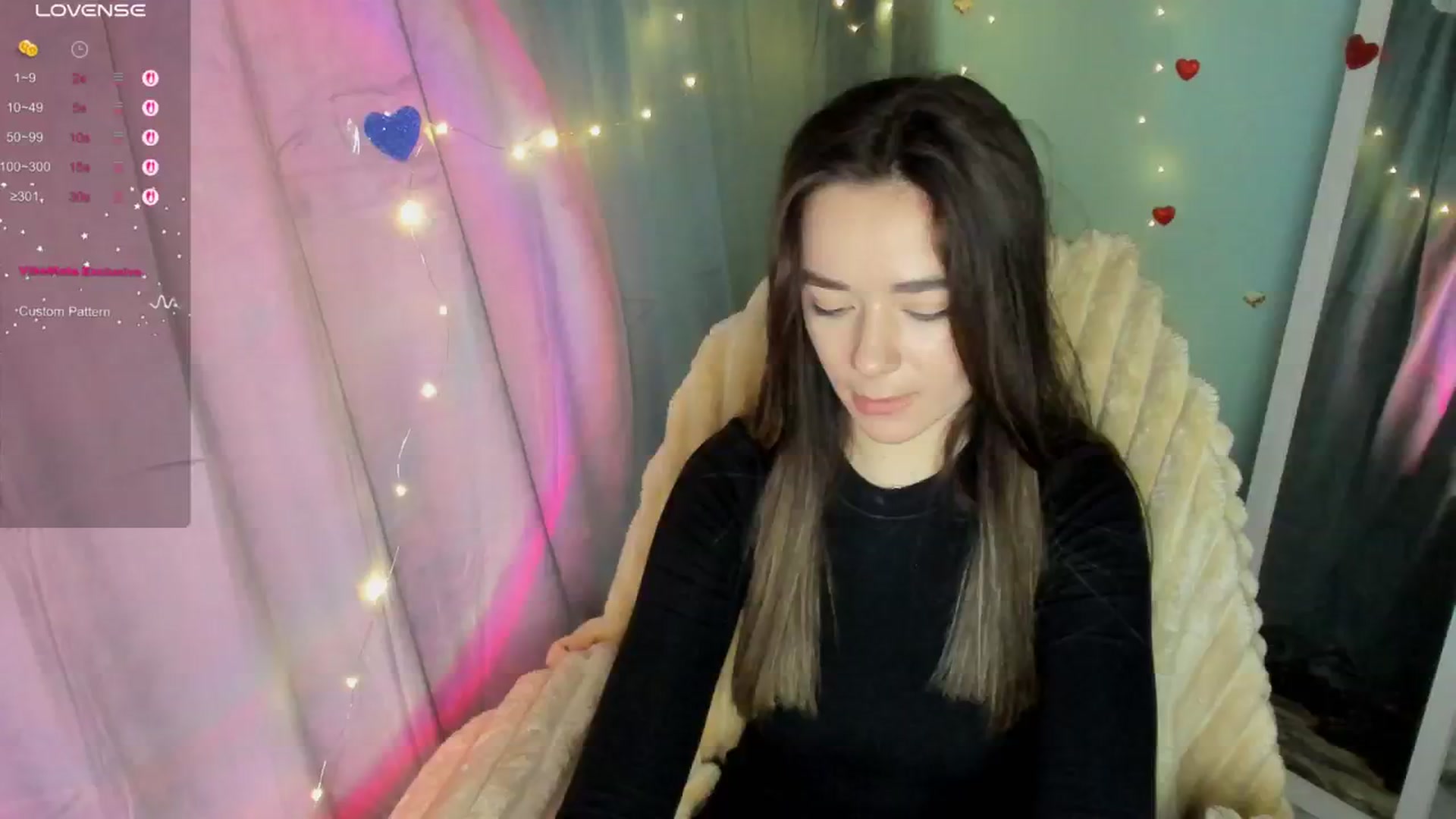 Gallery image thumbnail from KiraLove's myfreecams stream on, 03/30/2025, 12:24 image 4 of 20