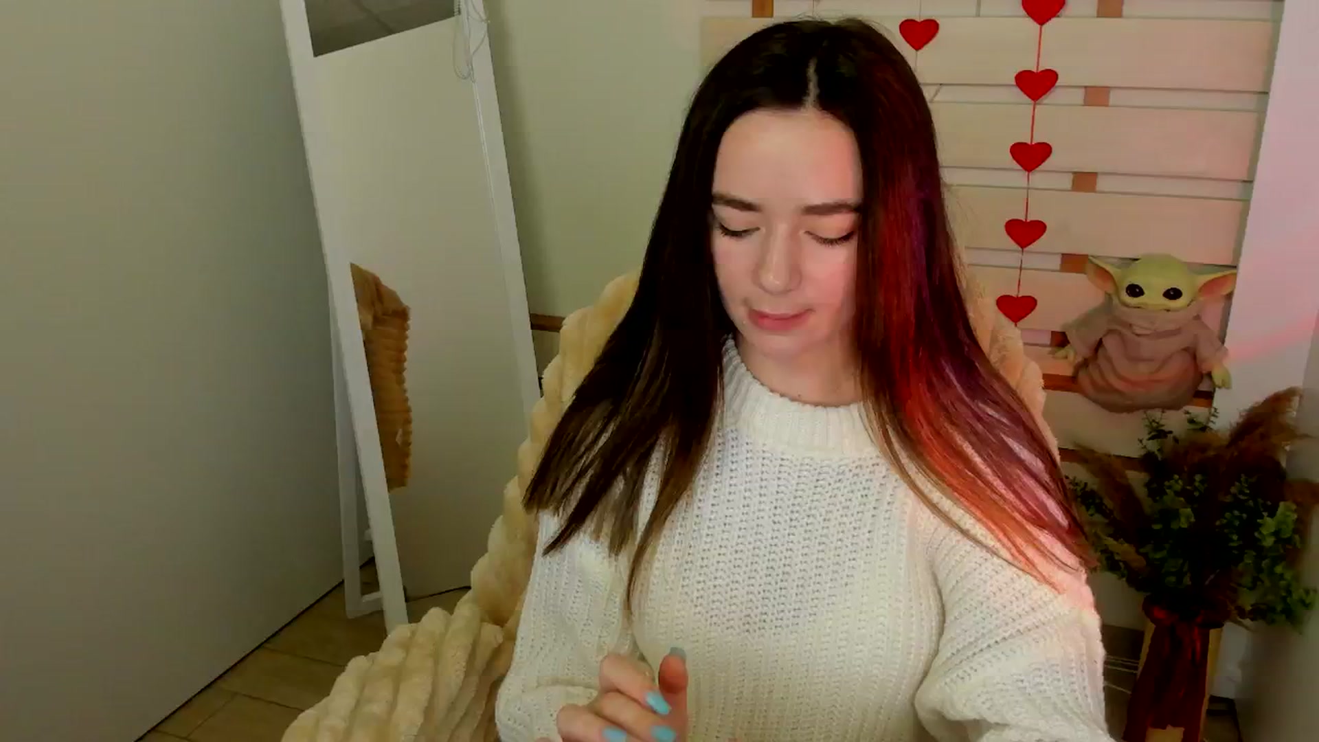 Gallery image thumbnail from KiraLove's myfreecams stream on, 04/06/2025, 13:22 image 20 of 20