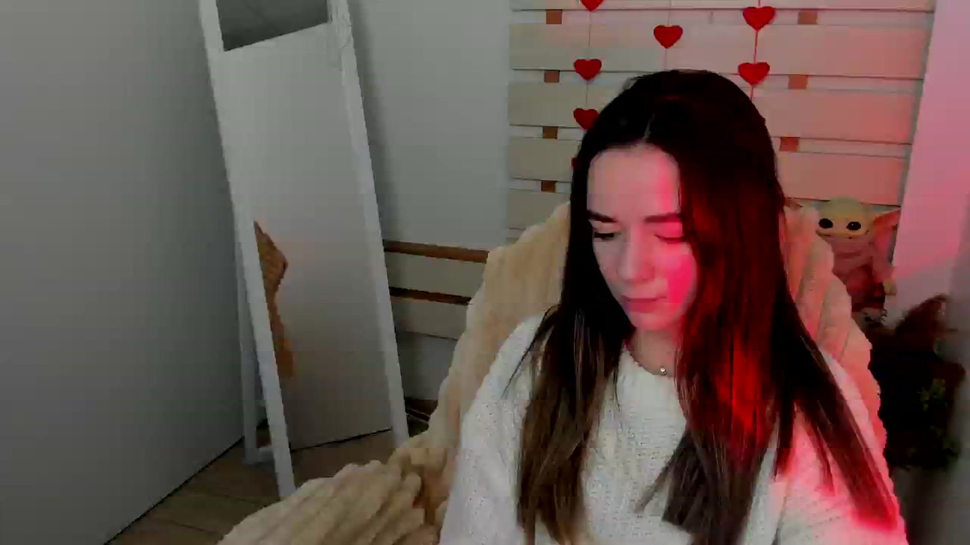 Gallery image thumbnail from KiraLove's myfreecams stream on, 04/06/2025, 16:59 image 8 of 20