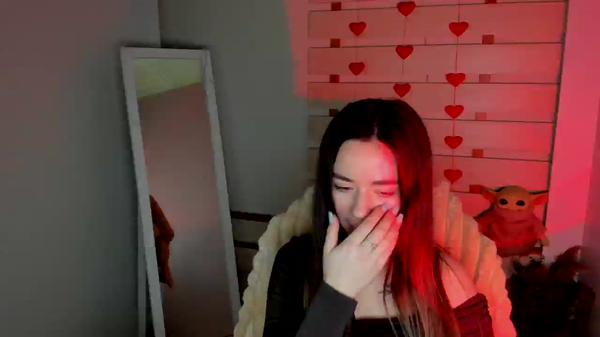Gallery image thumbnail from KiraLove's myfreecams stream on, 04/07/2025, 11:24 image 17 of 20