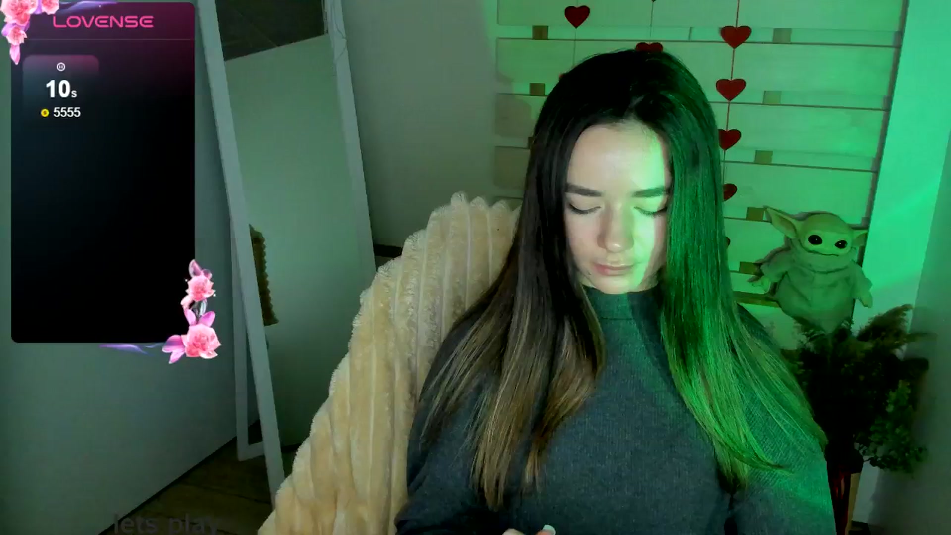 Gallery image thumbnail from KiraLove's myfreecams stream on, 04/08/2025, 14:42 image 17 of 20