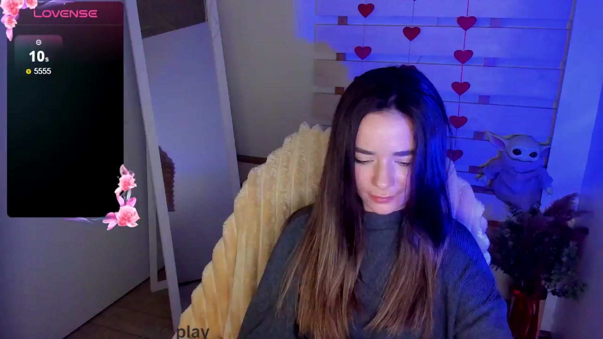 Gallery image thumbnail from KiraLove's myfreecams stream on, 04/08/2025, 14:42 image 1 of 20