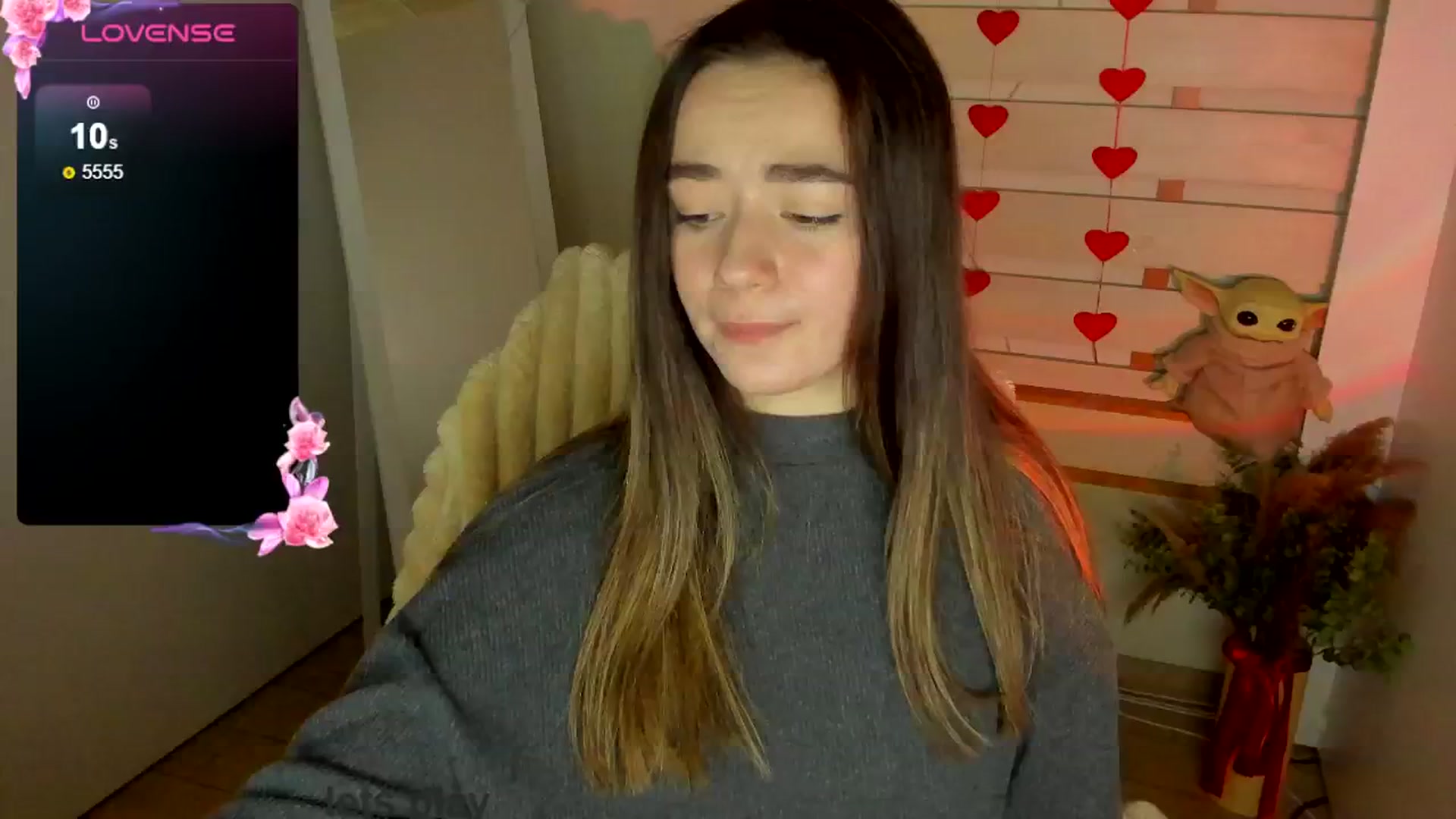 Gallery image thumbnail from KiraLove's myfreecams stream on, 04/09/2025, 09:10 image 15 of 20