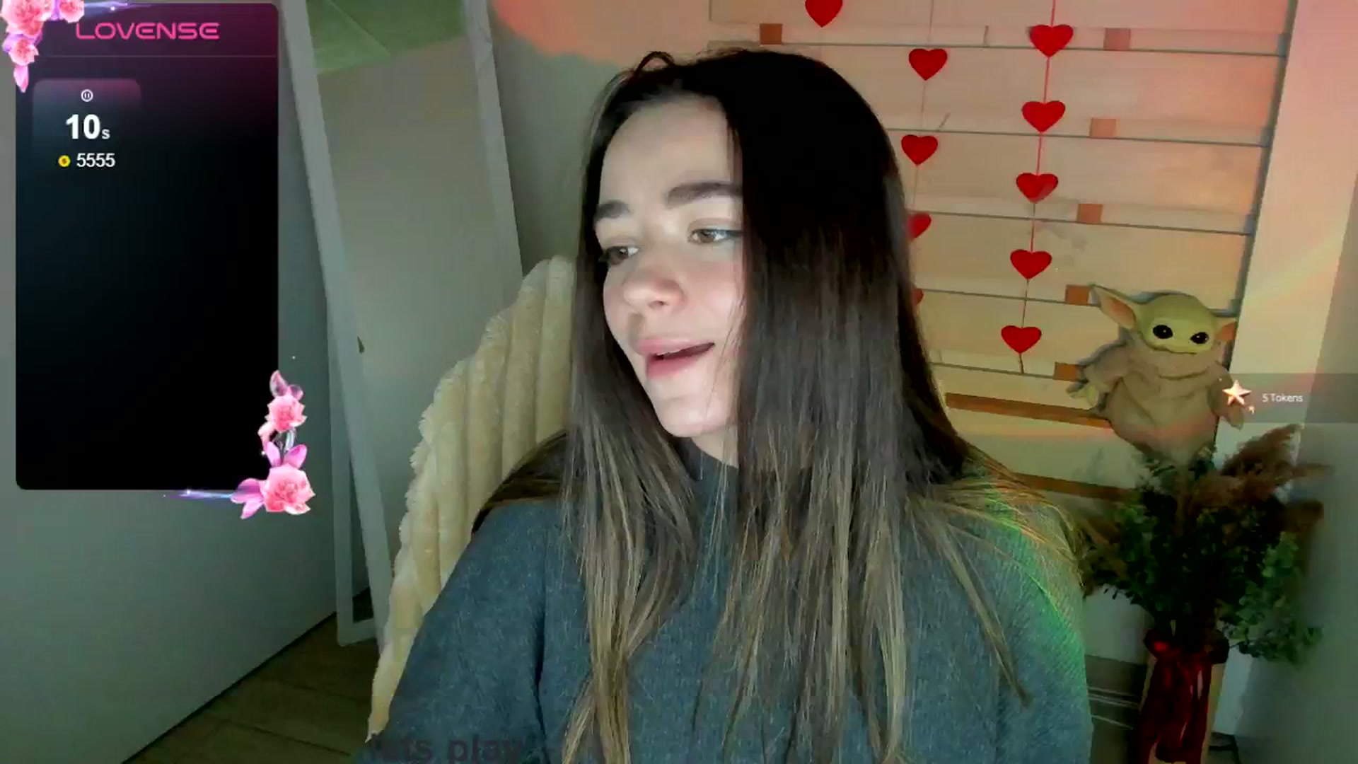Gallery image thumbnail from KiraLove's myfreecams stream on, 04/09/2025, 09:10 image 4 of 20