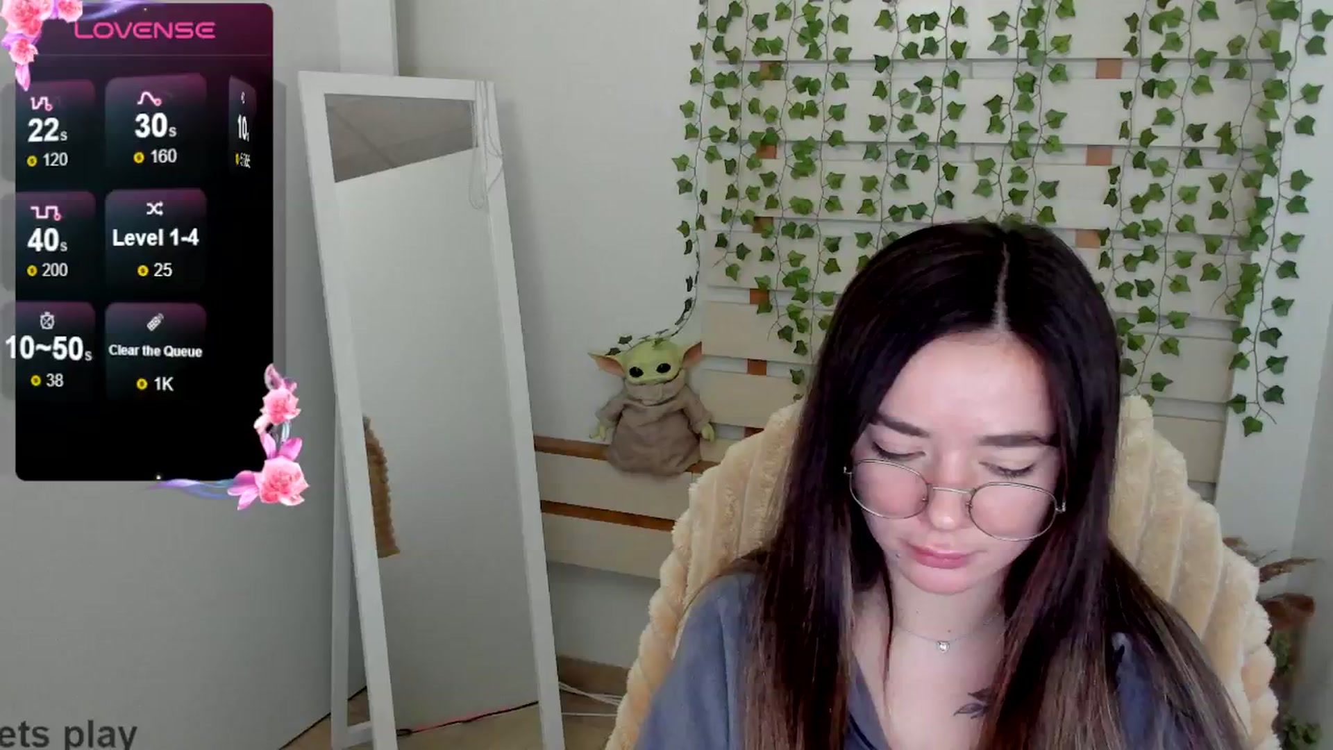 Gallery image thumbnail from KiraLove's myfreecams stream on, 04/11/2025, 09:44 image 11 of 20