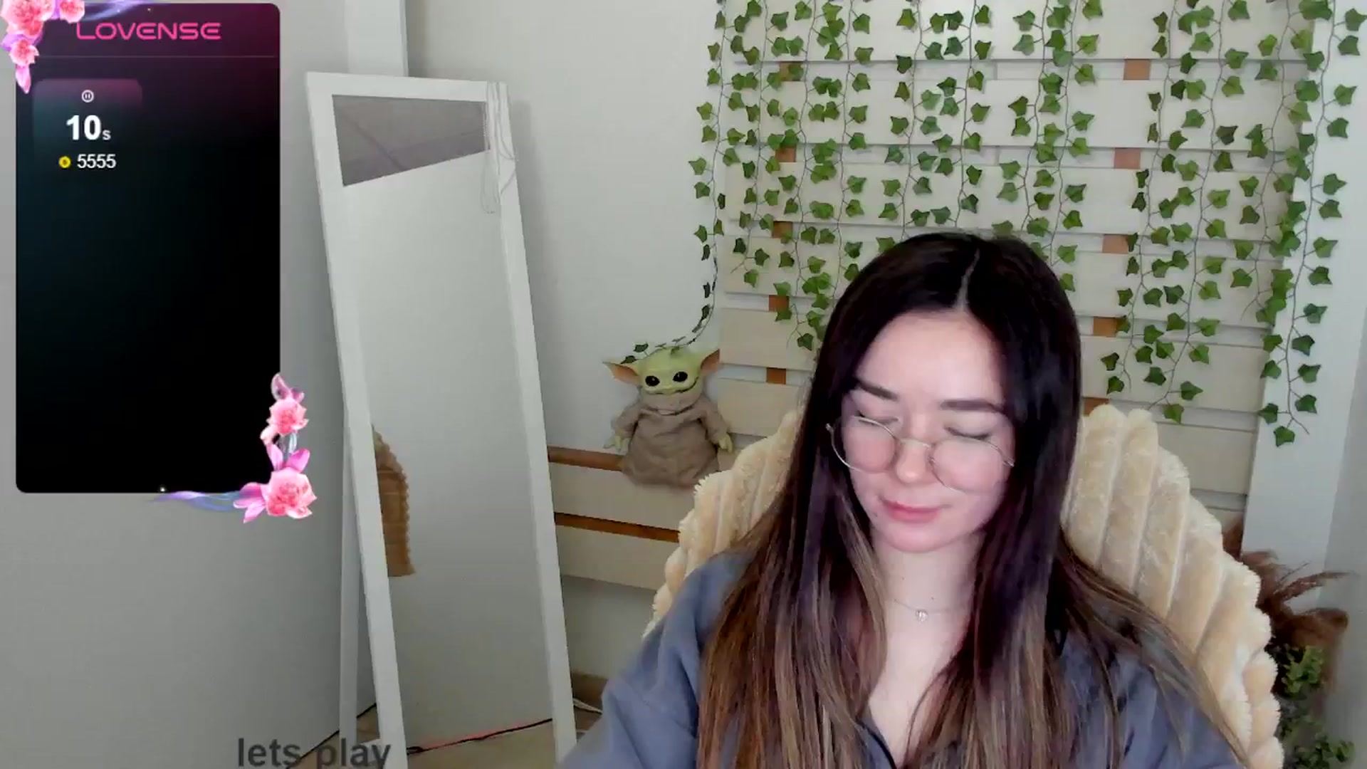 Gallery image thumbnail from KiraLove's myfreecams stream on, 04/11/2025, 09:44 image 7 of 20
