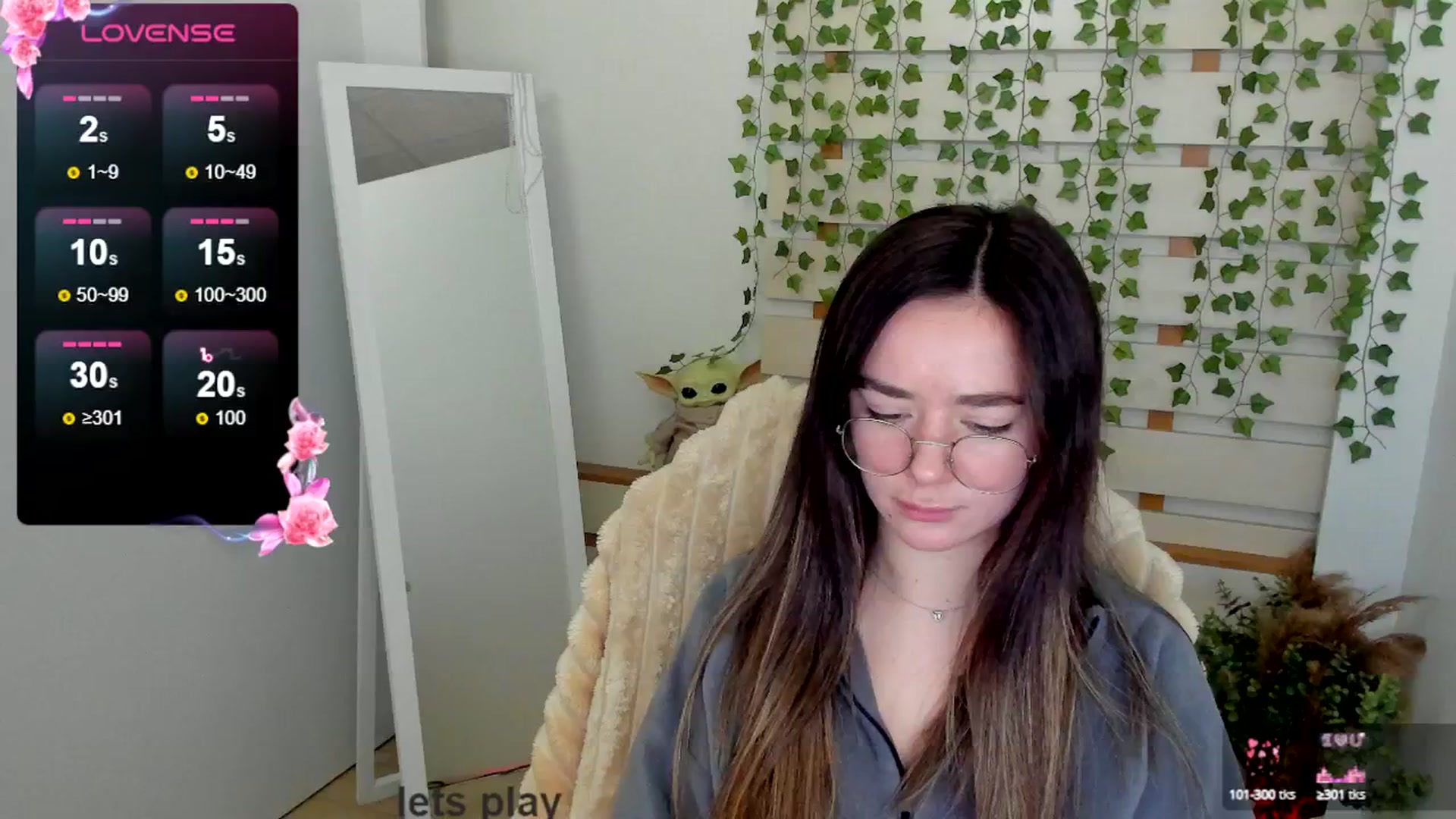 Gallery image thumbnail from KiraLove's myfreecams stream on, 04/11/2025, 09:44 image 16 of 20