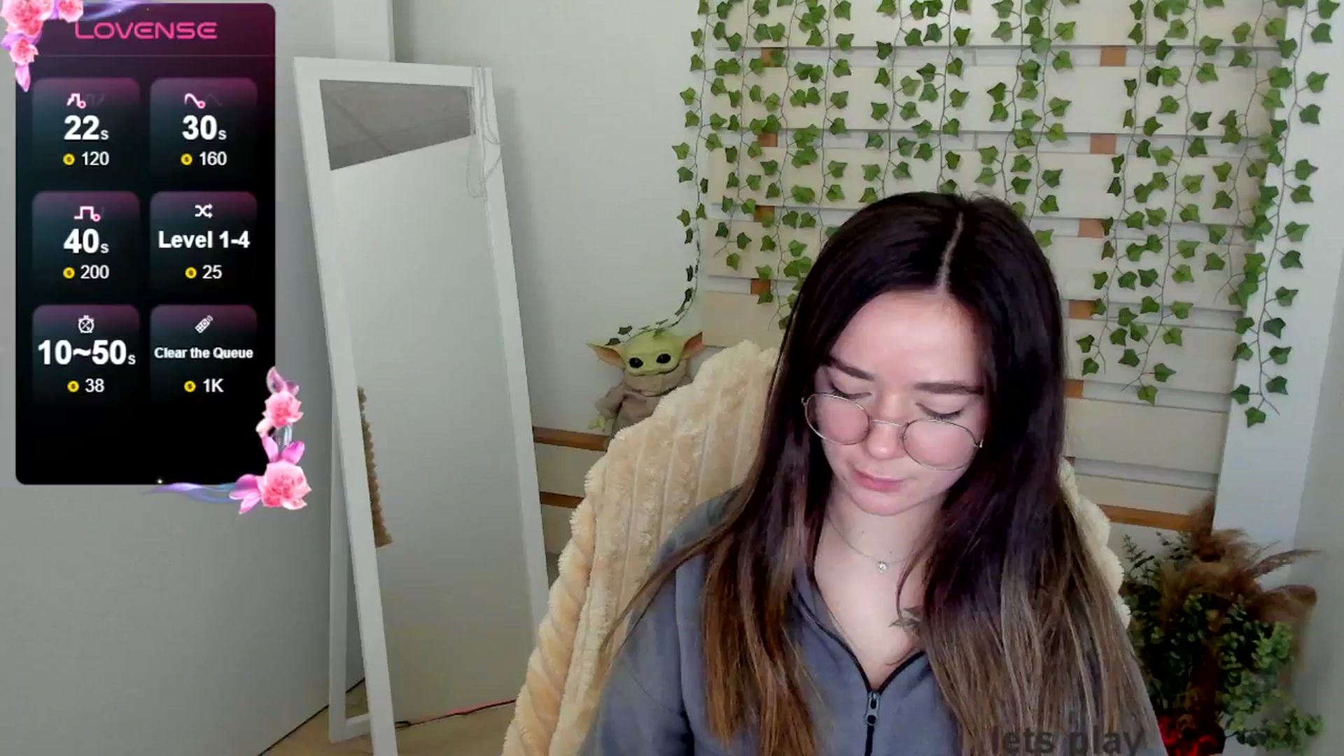 Gallery image thumbnail from KiraLove's myfreecams stream on, 04/11/2025, 09:44 image 17 of 20