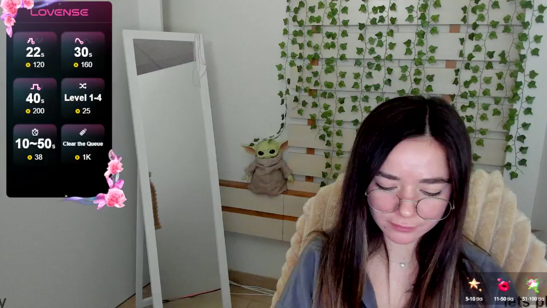 Gallery image thumbnail from KiraLove's myfreecams stream on, 04/11/2025, 09:44 image 13 of 20