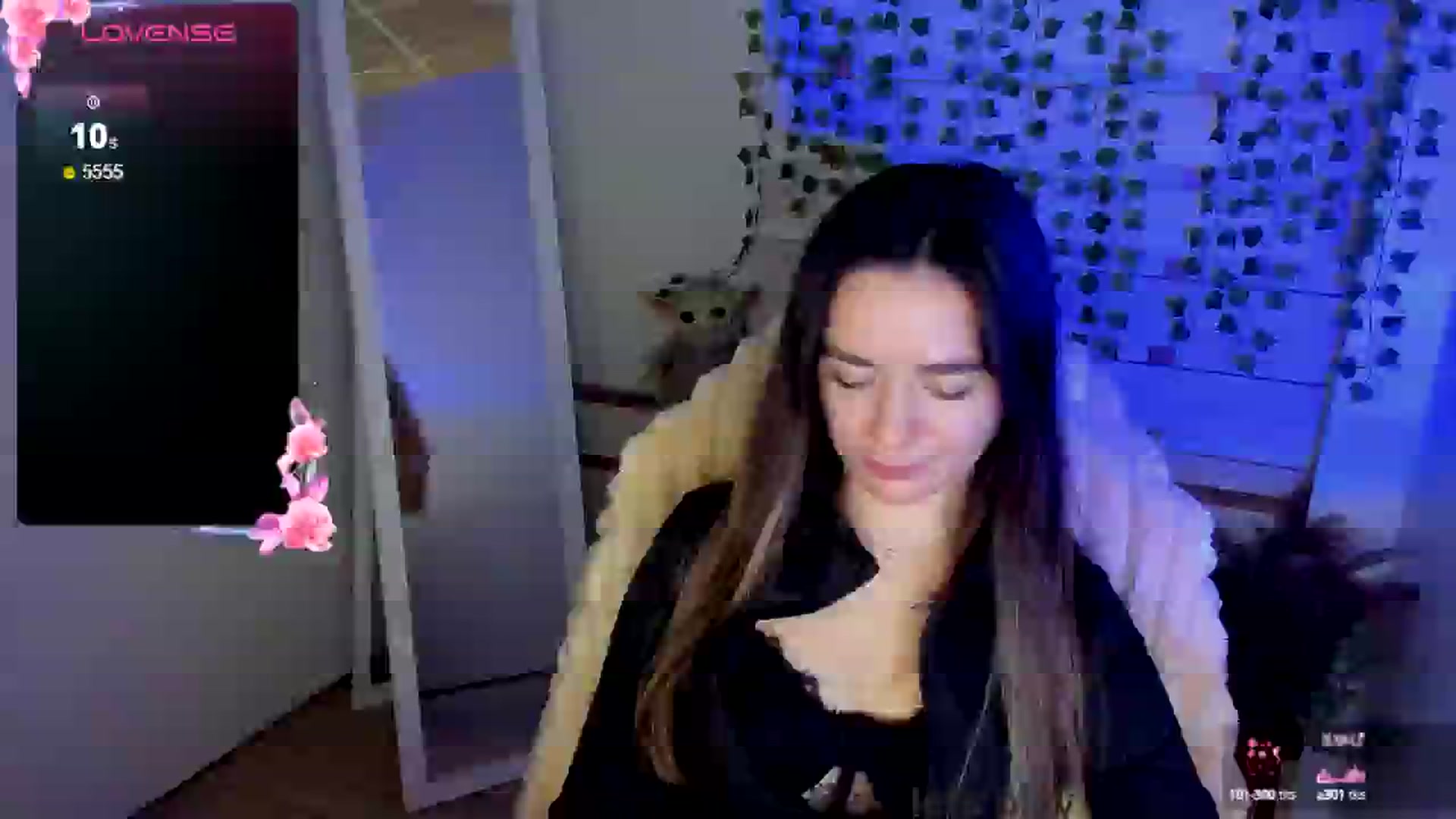 Gallery image thumbnail from KiraLove's myfreecams stream on, 04/12/2025, 11:16 image 3 of 20